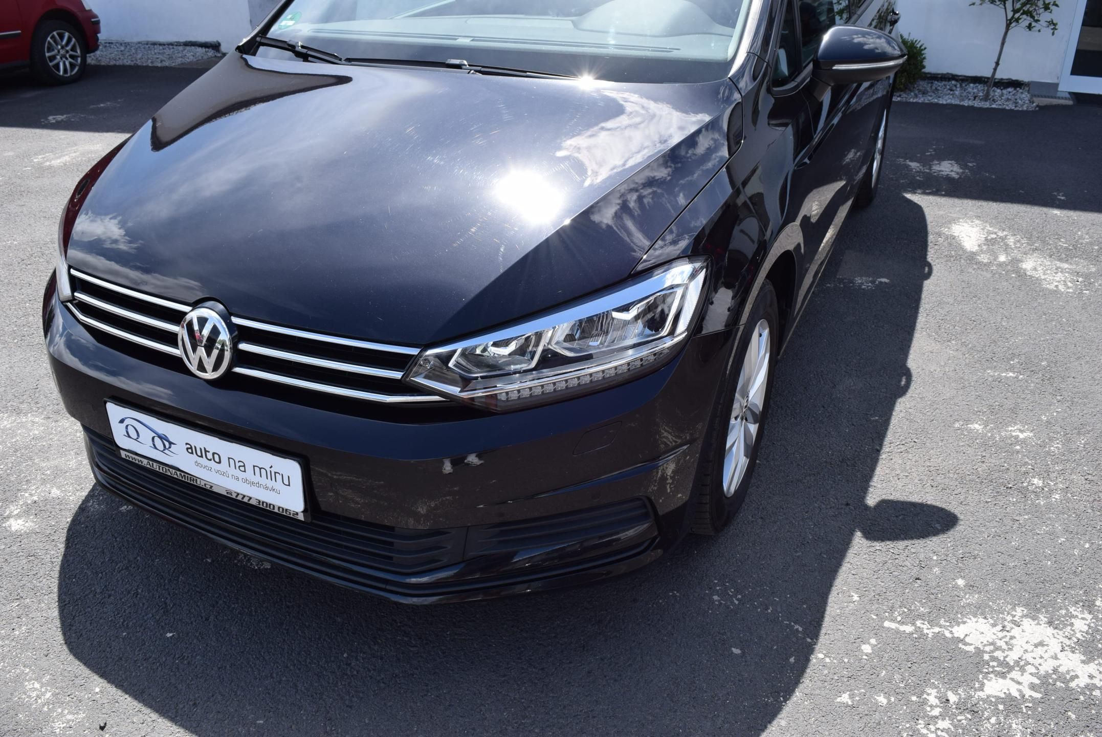 Volkswagen Touran, 1.4TSI 110kw TAŽNÉ 7MÍST WEBAS - fotka 2