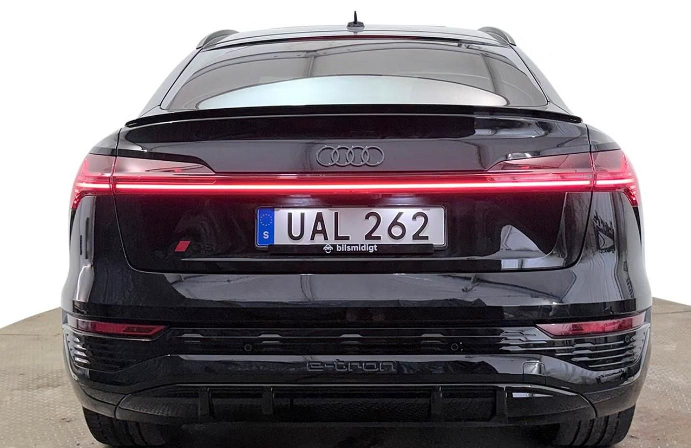 Audi Q8 e-tron, 55 Sportback Q 360 Matrix Pano - fotka 6