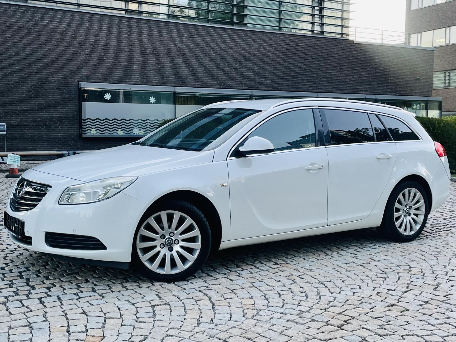 Opel Insignia, 2.0CDTi MANUÁL TAŽNÉ SENZORY - fotka 3