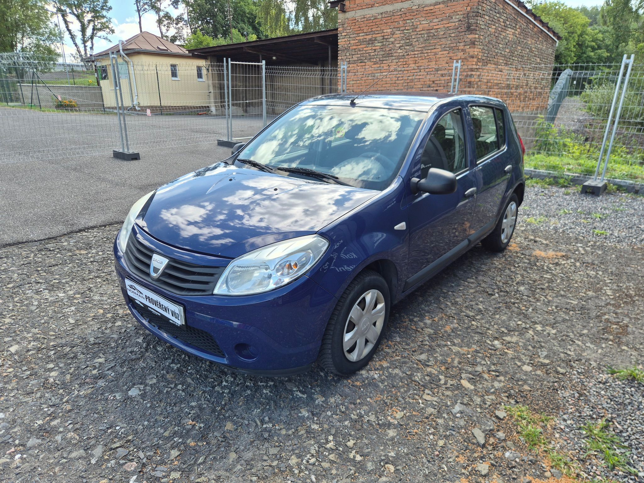 Dacia Sandero, 1.4MPi 55kW, končí STK - fotka 3