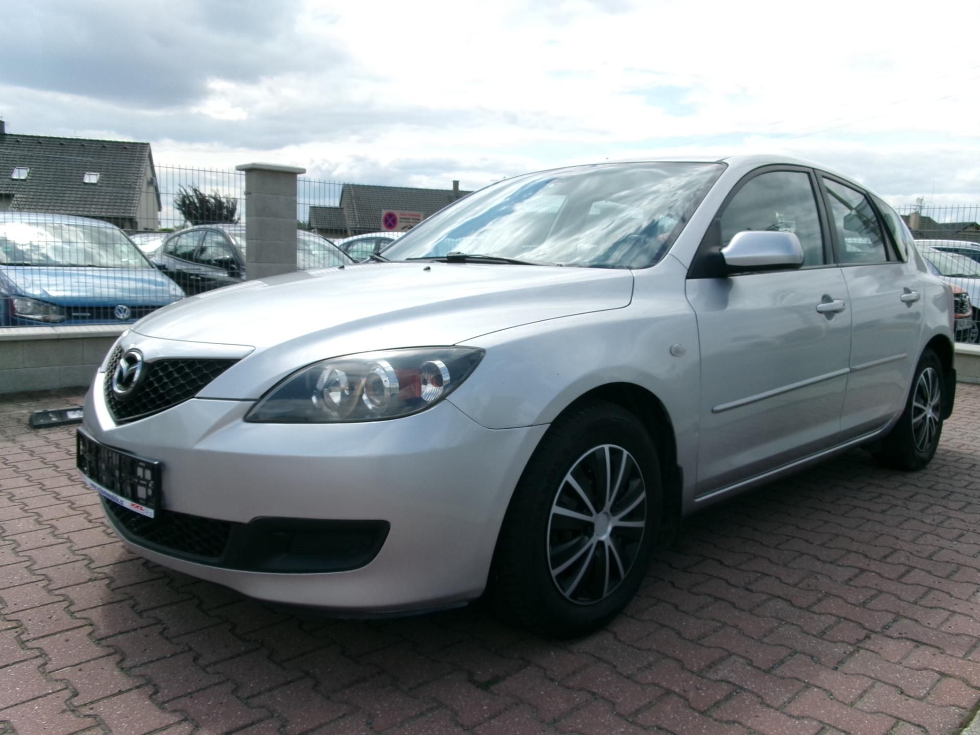 Mazda 3, 1,3i KLIMA BT NAVI - fotka 2