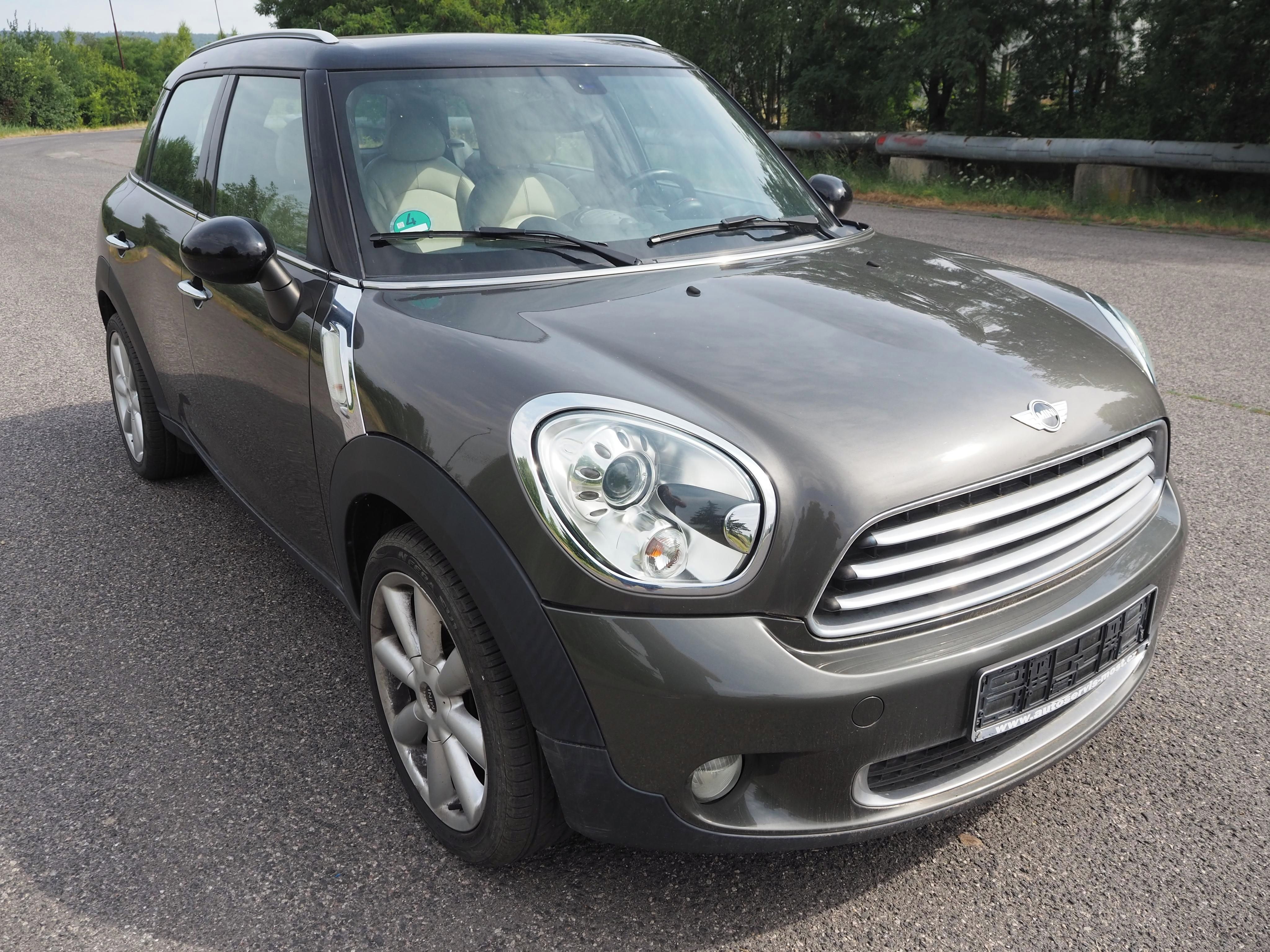 Mini Countryman, 1.6d INDIVIDUAL, PANORAMA - fotka 3