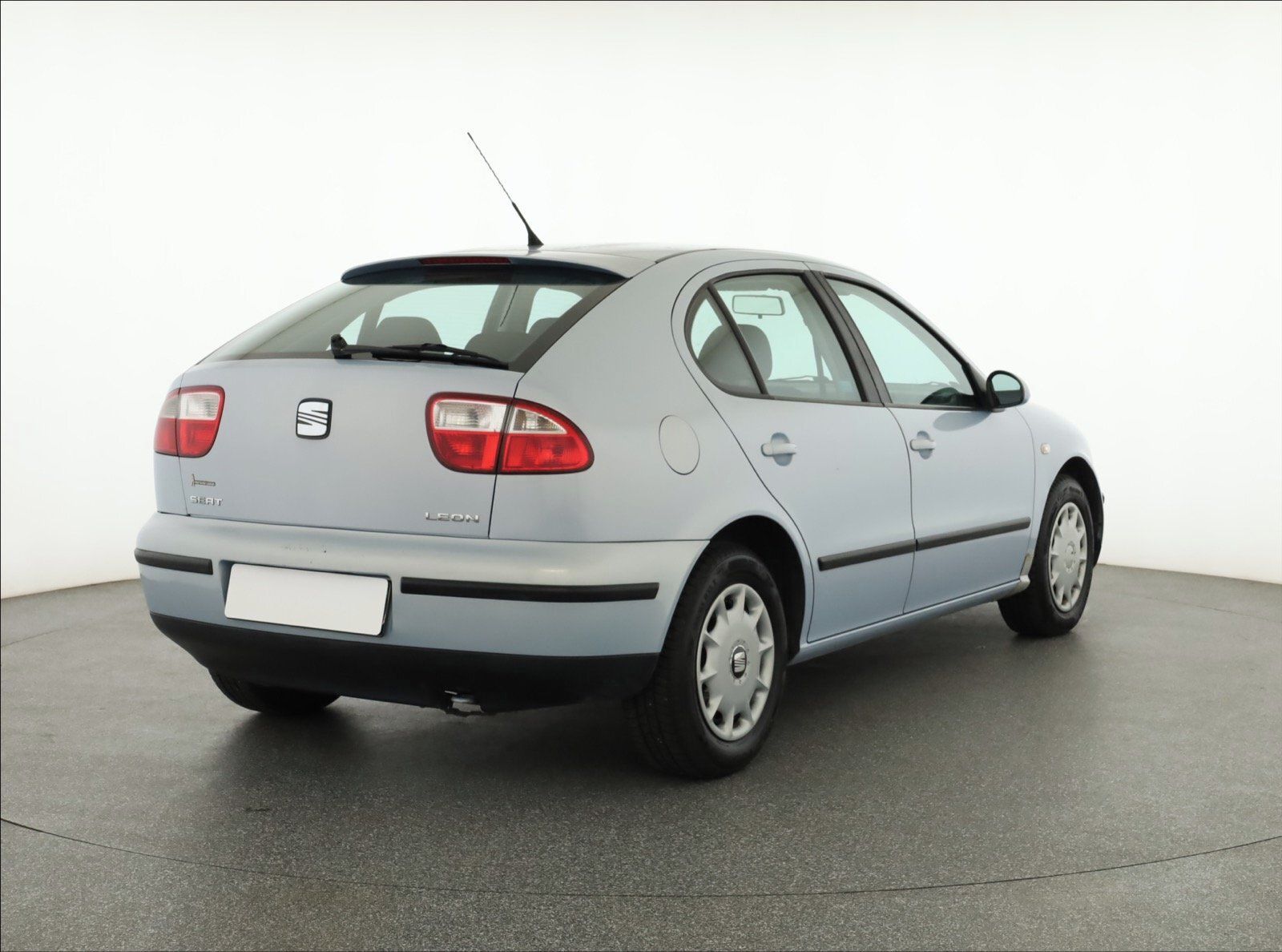 Seat Leon, 1.4, po STK, Klima - fotka 5