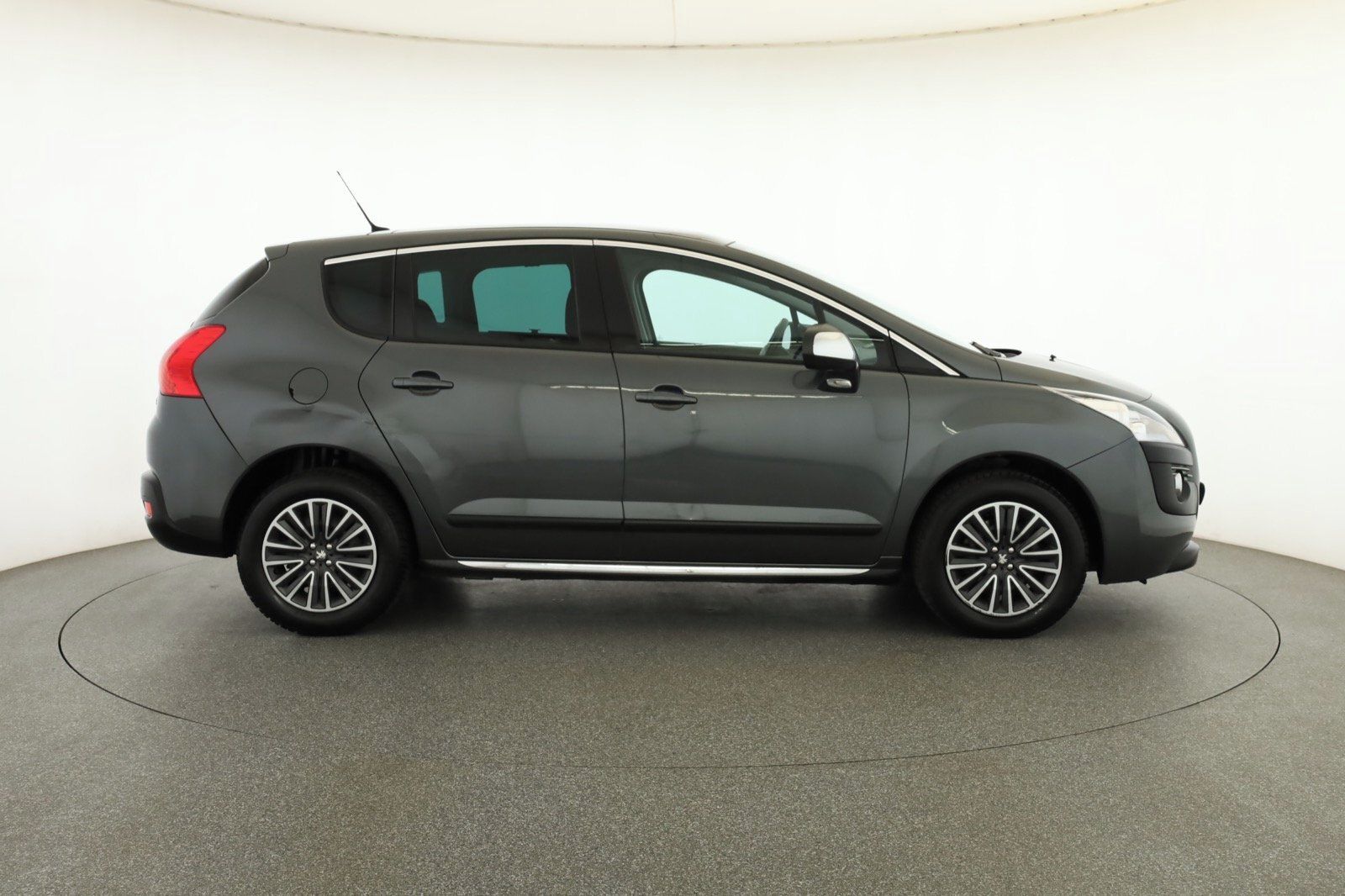 Peugeot 3008, 1.6 THP, Automatická klima - fotka 6