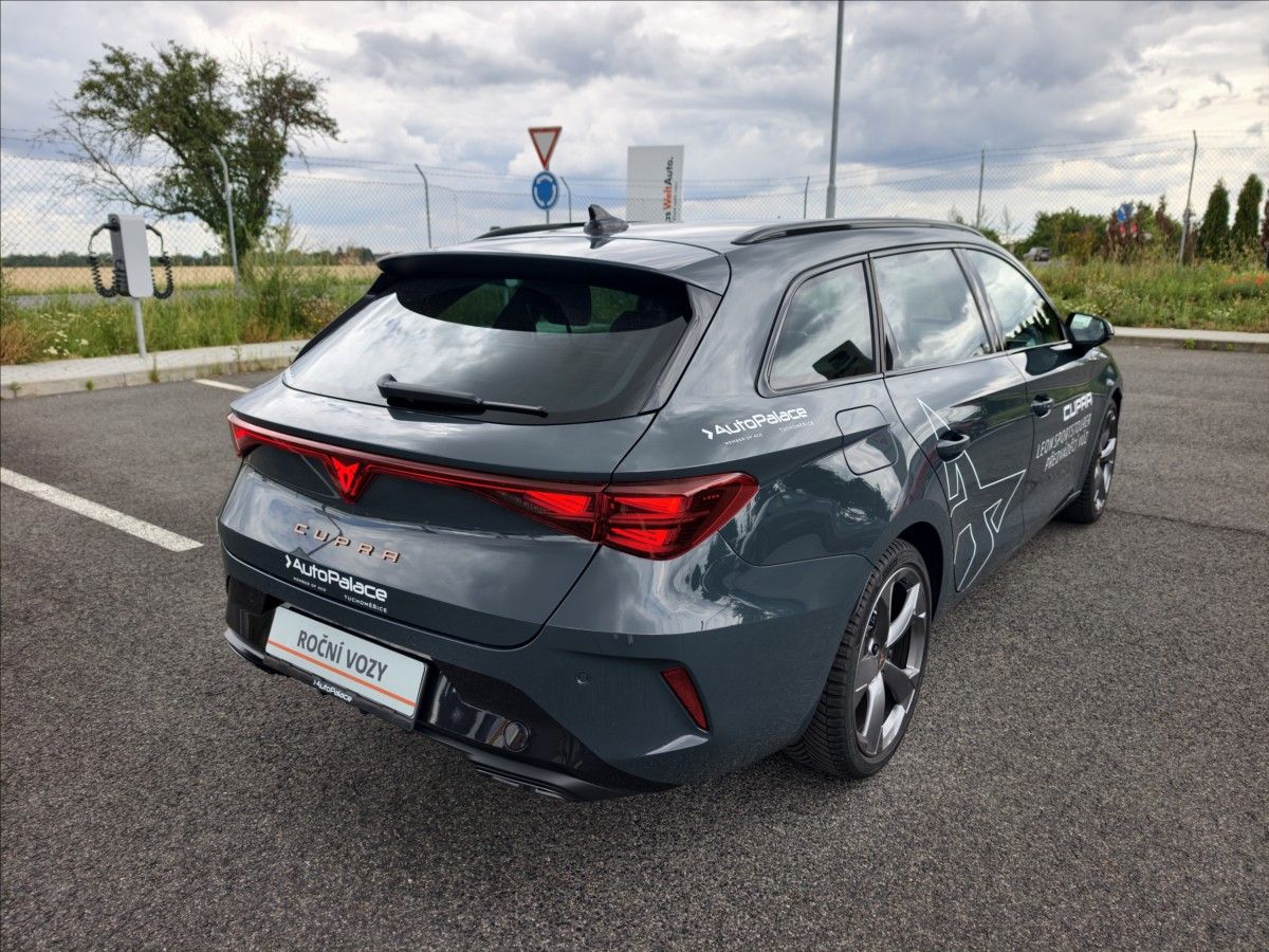 Cupra Leon, 1,5 e-TSi Sportstourer - fotka 2