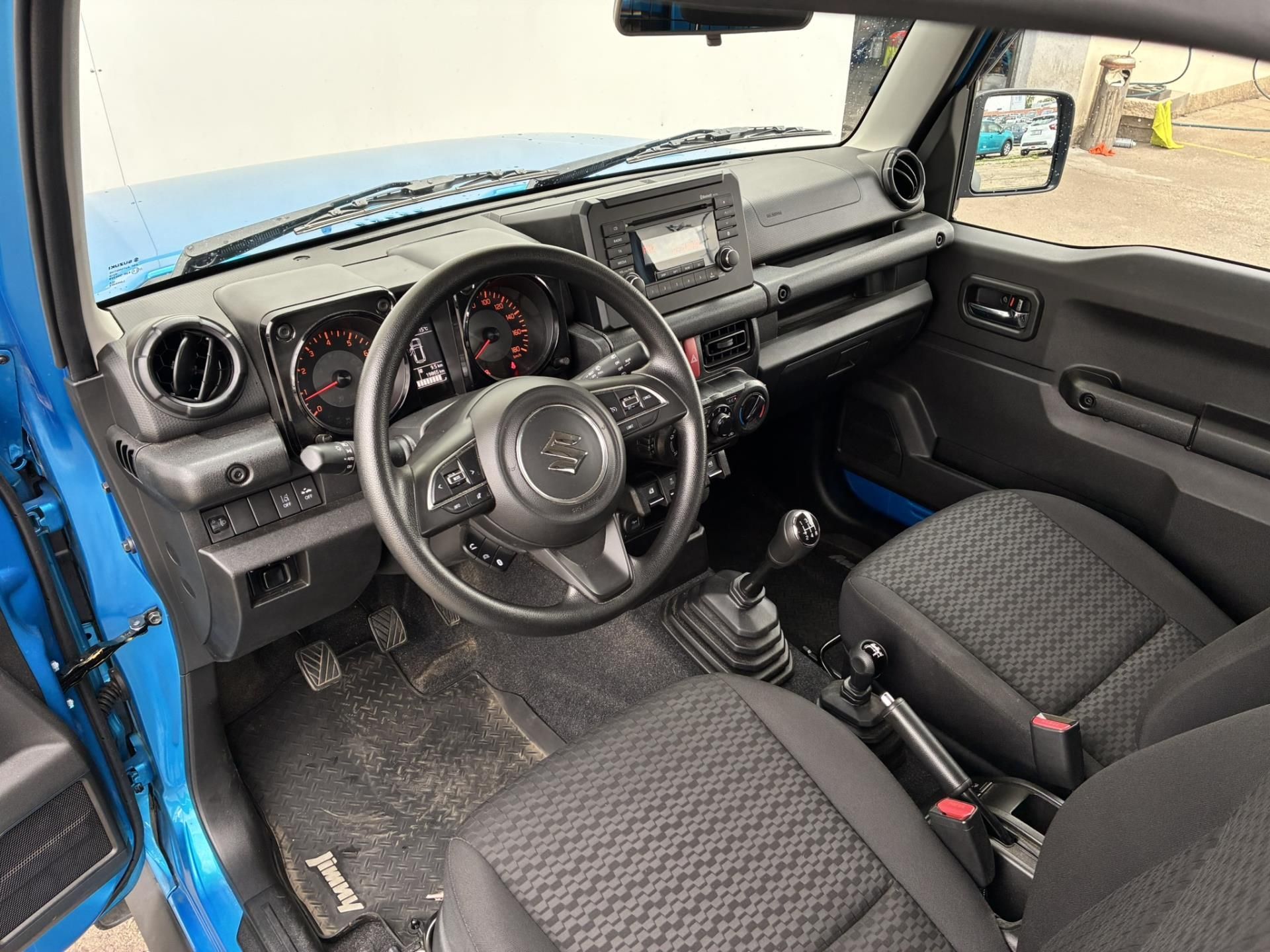 Suzuki Jimny, 1.5 VVT 75kW Allgrip Premium T - fotka 5