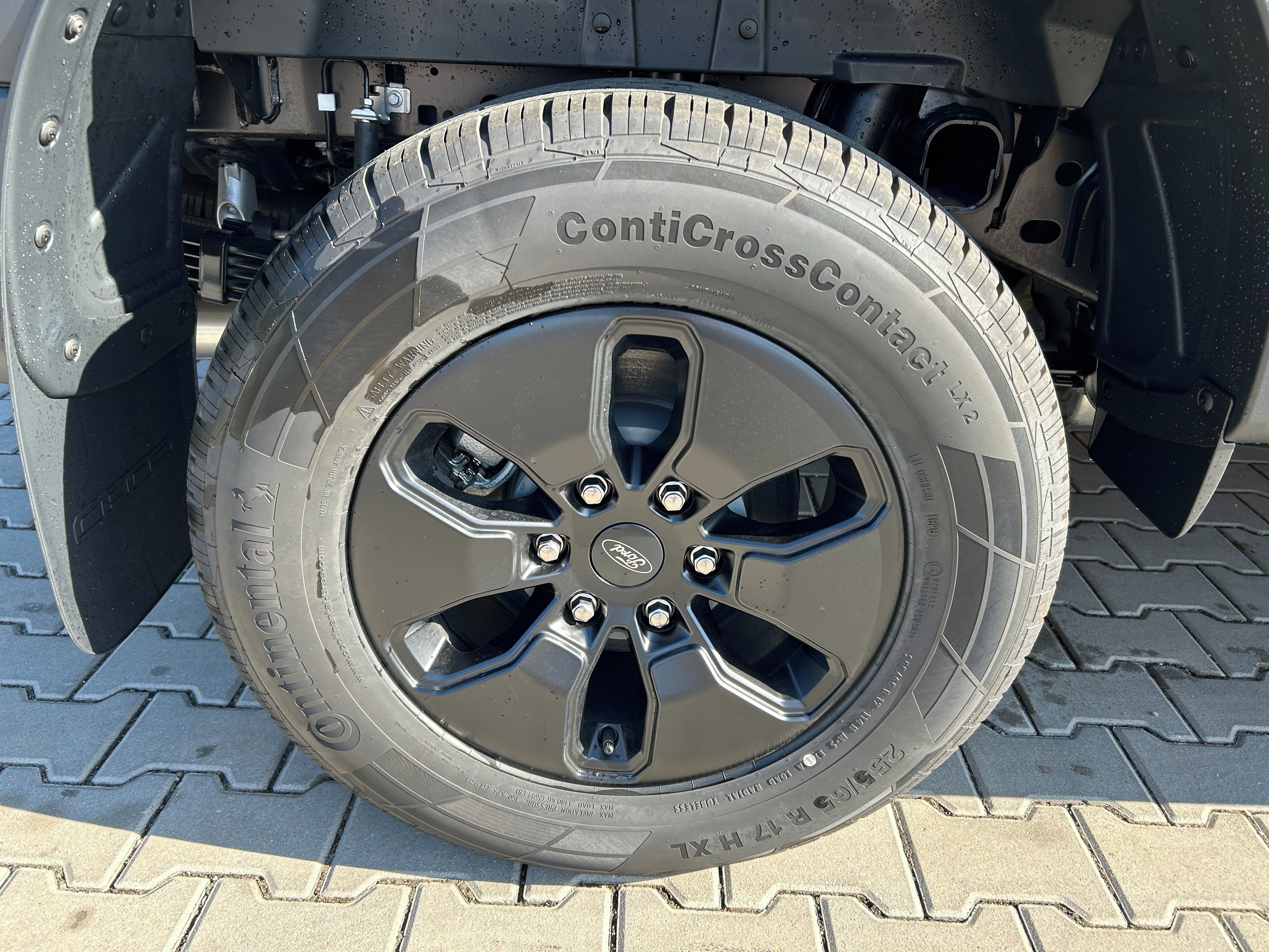 Ford Ranger, XLT 2.3 Hybrid PHEV 207 kW - fotka 4