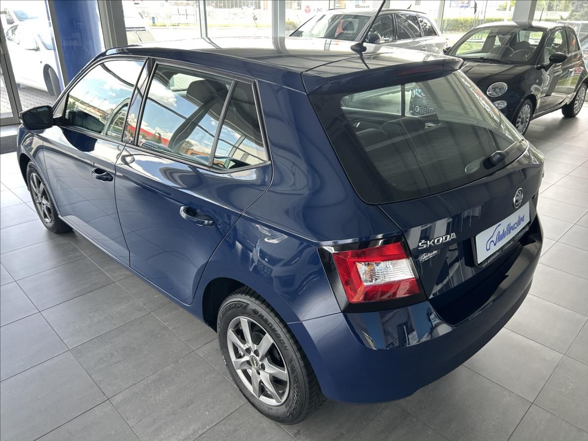 Škoda Fabia, 1,2   TSI 66kW,SERVISKA,2.MAJ - fotka 4