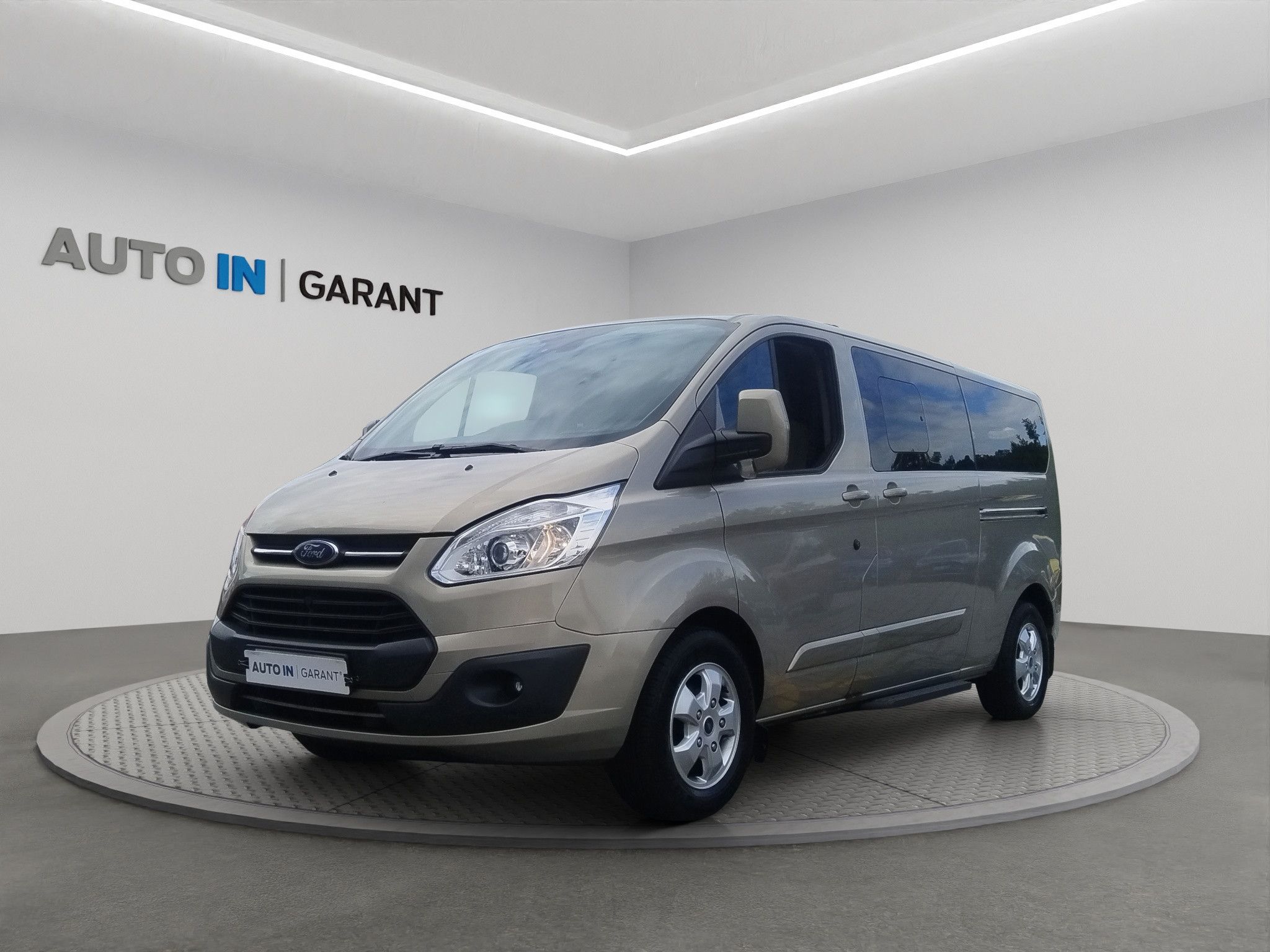 Ford Tourneo Custom, Titanium L2 96kW, 1MAJ, ČR, ta