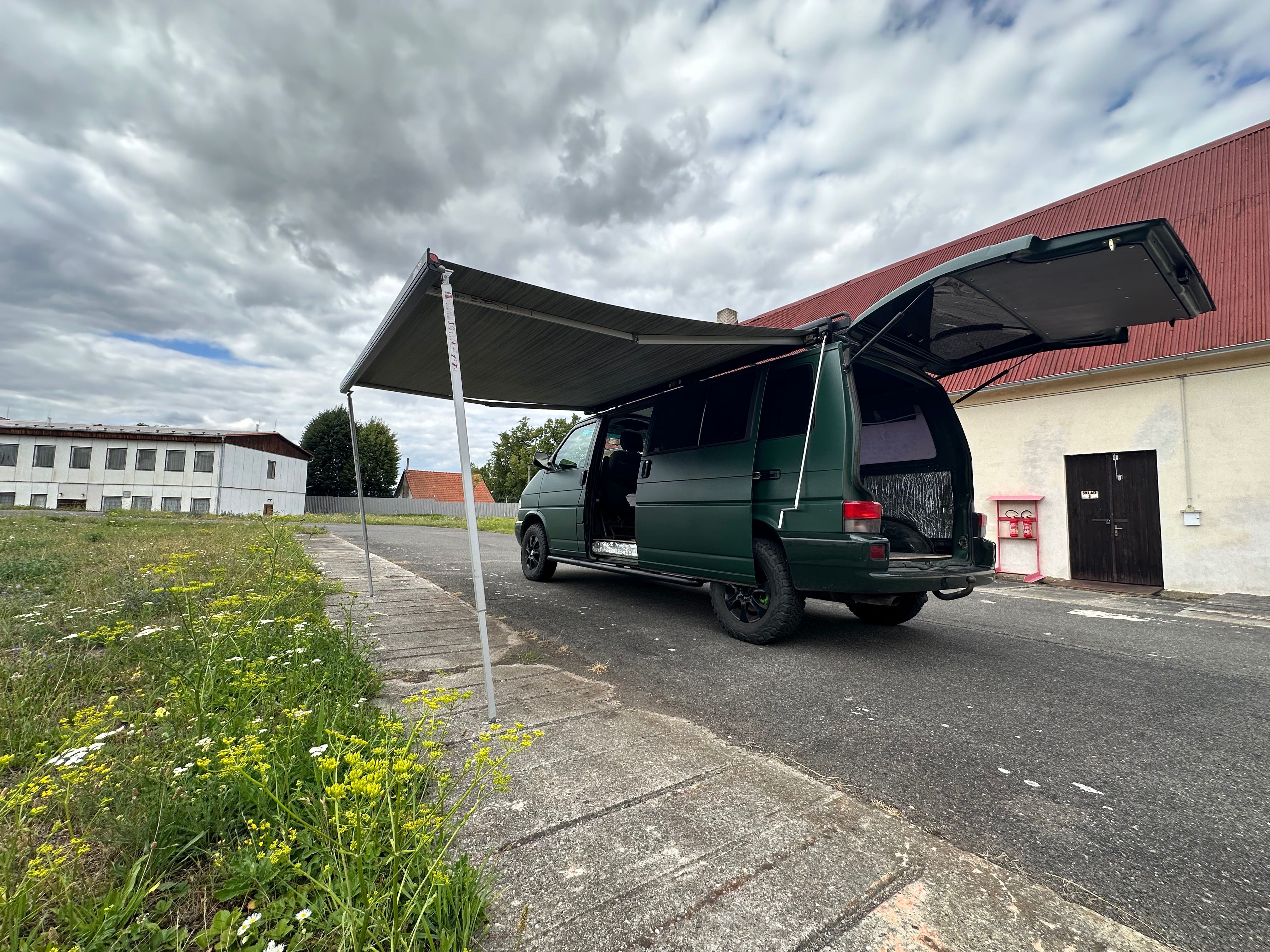 Volkswagen Caravelle, Long 2,5 benzin, 4x4, EXKLUZIV - fotka 3