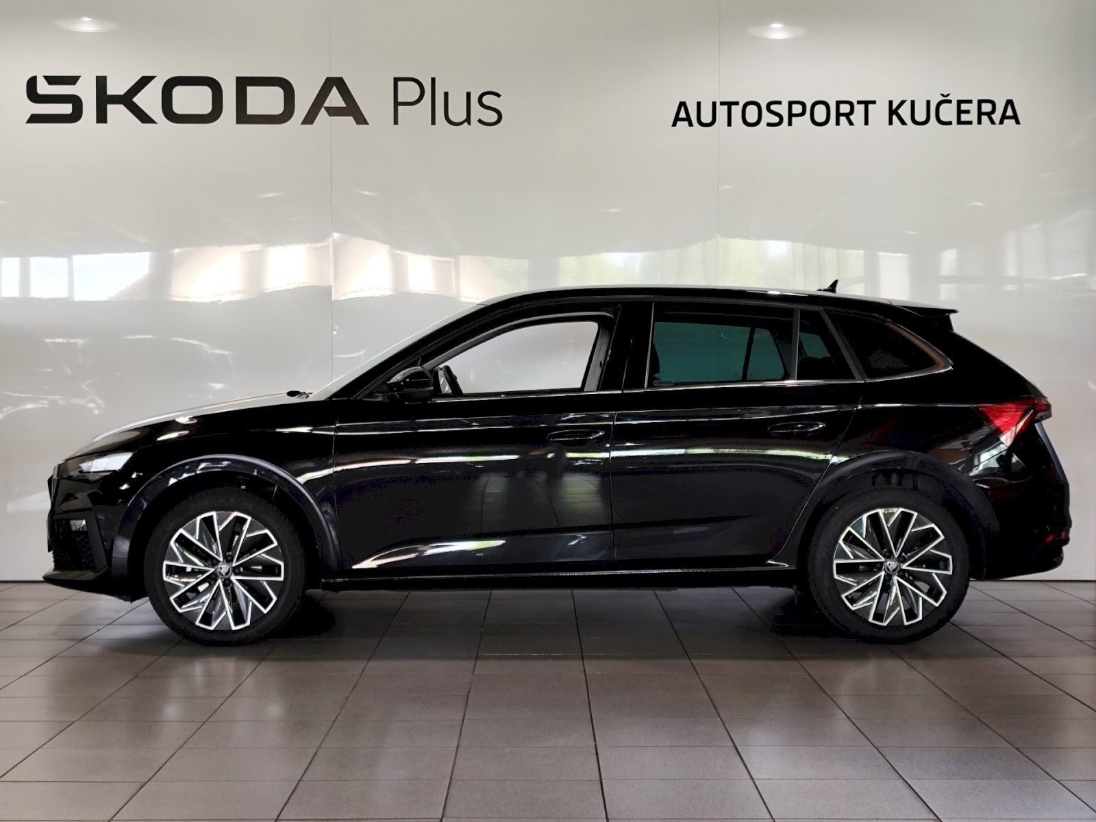 Škoda Scala, SCALA TOP SELECTION 1.0 TSI 85 - fotka 3