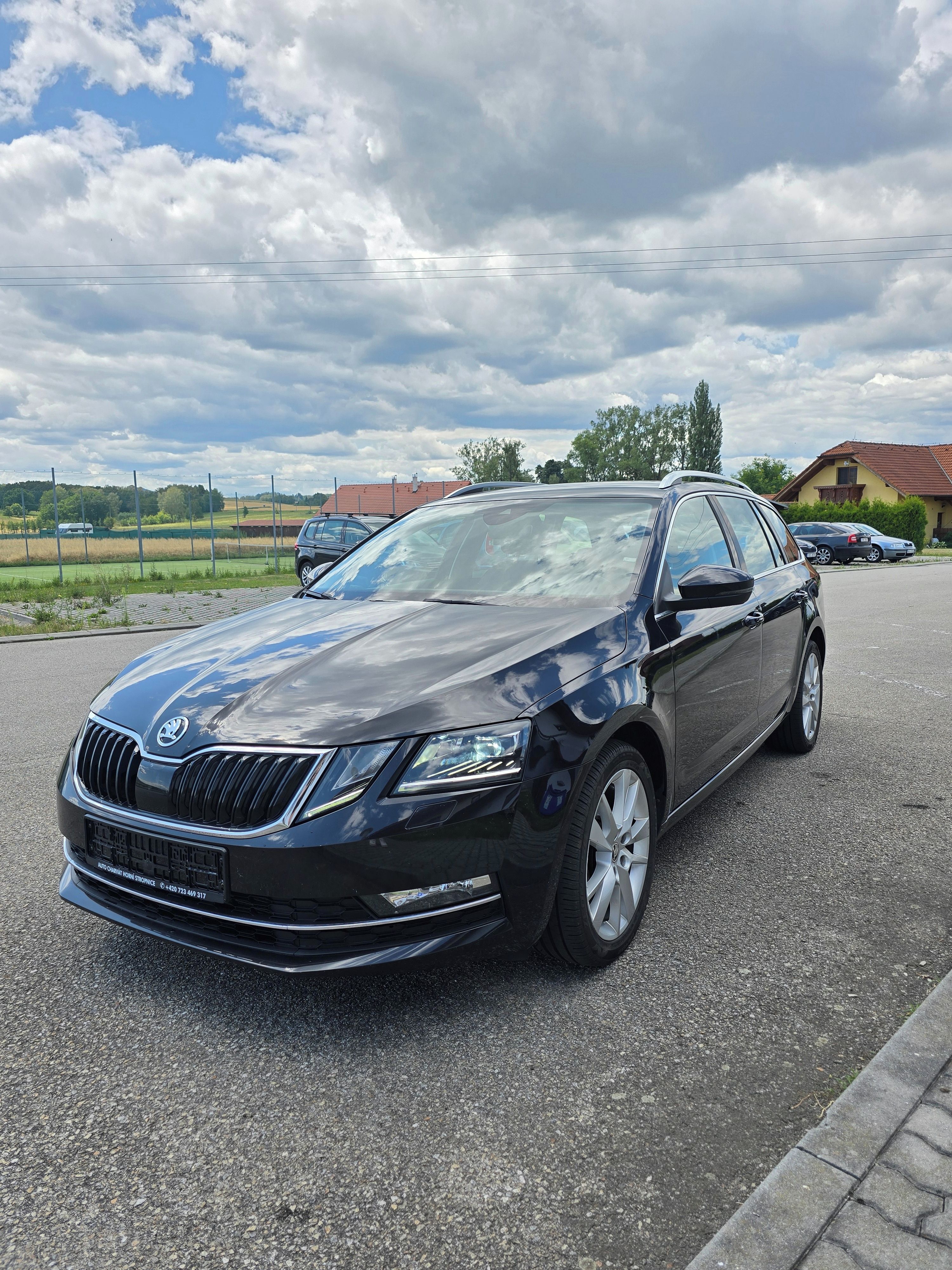 Škoda Octavia, 2.0 TDI 4x4 Style TAŽNÉ/NAVI - fotka 3