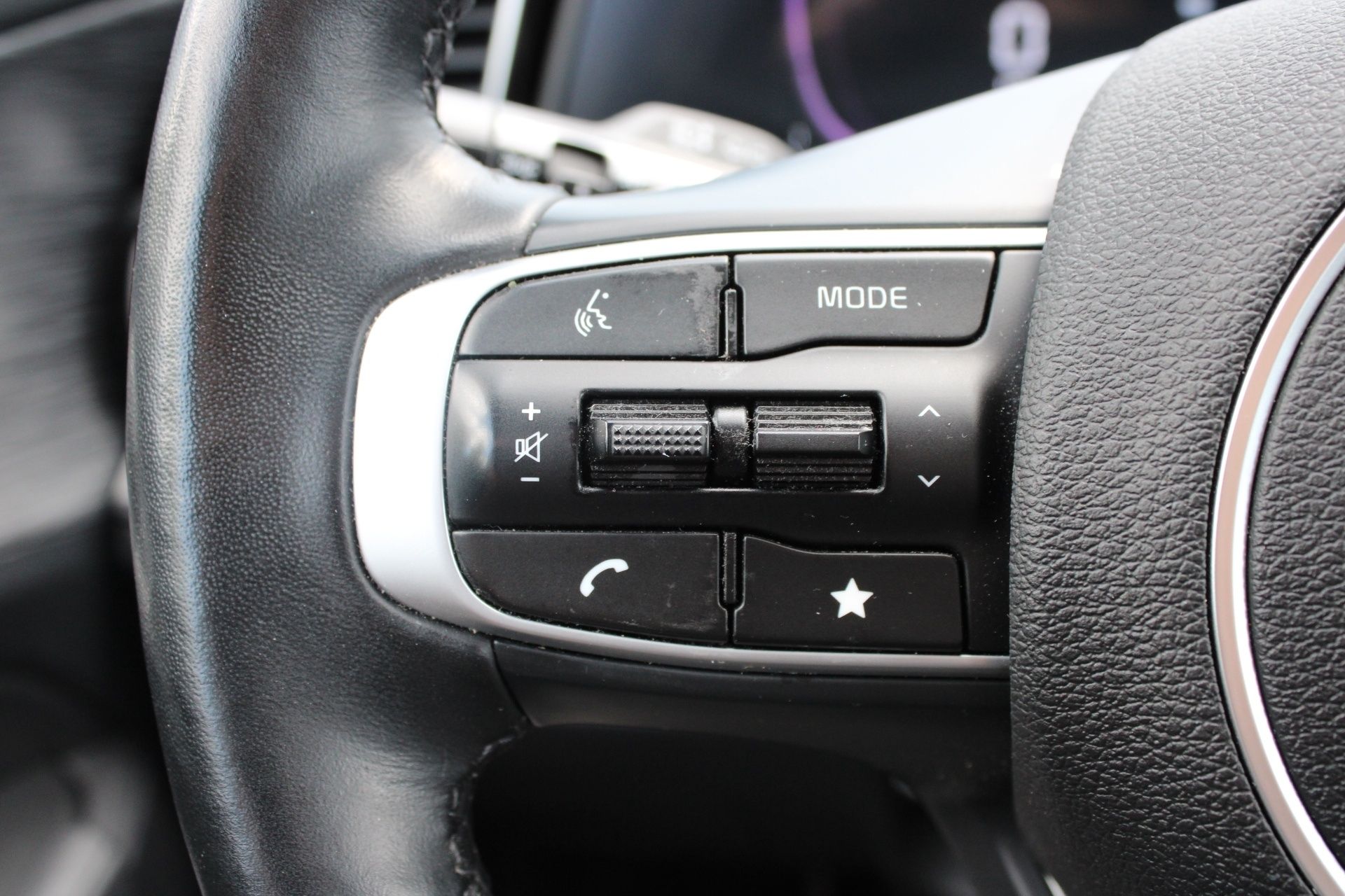 Kia Sportage, 1.6 T-GDI 110kW Exlusive manuá - fotka 6