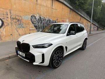 xDrive40d, Záruka