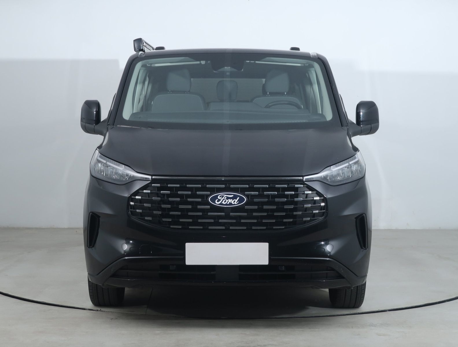 Ford Tourneo Custom, 2.0 EcoBlue, Klima, ČR, 1Maj - fotka 2
