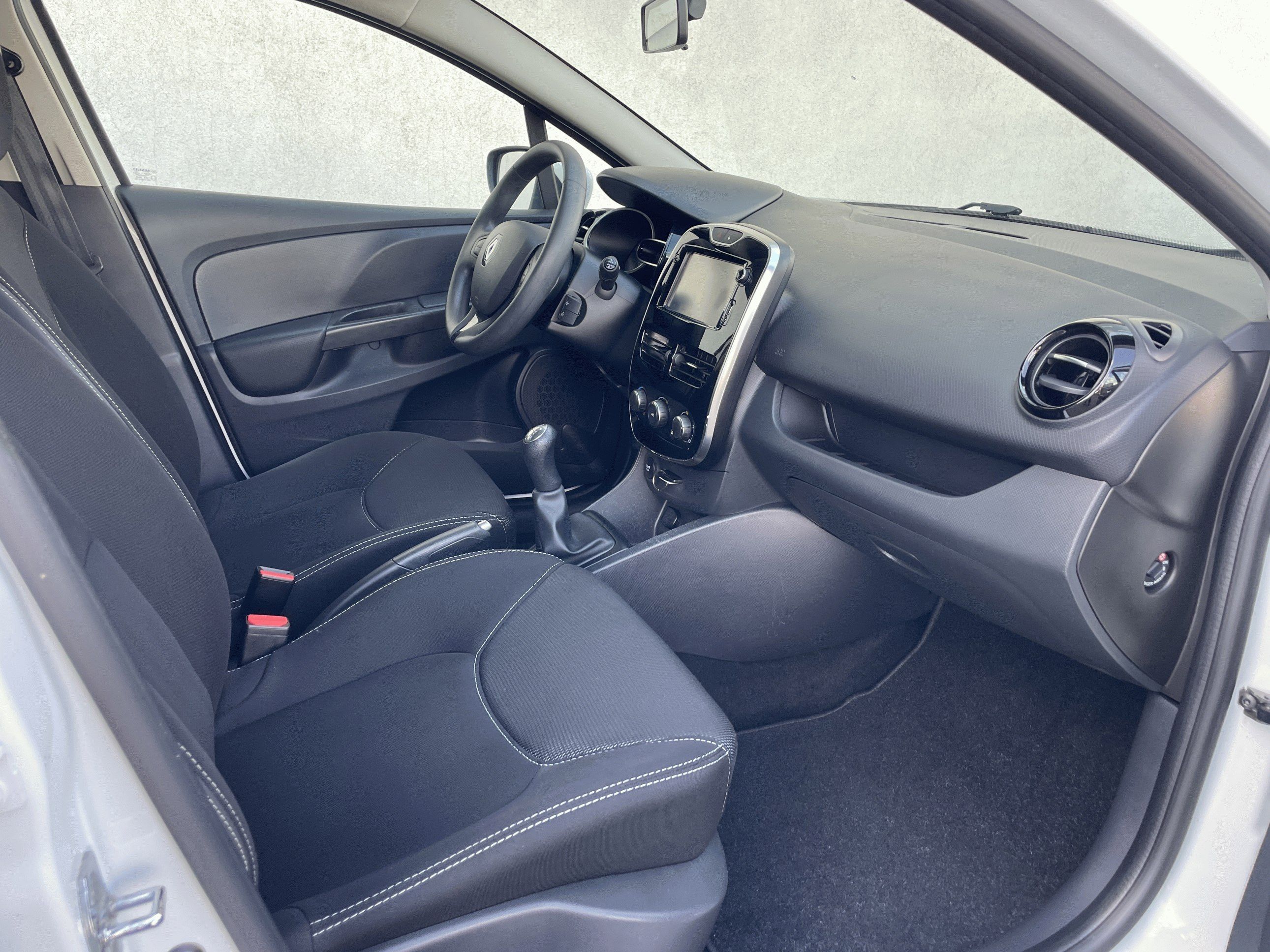 Renault Clio, Advantage 1,2 16v 75k - fotka 6