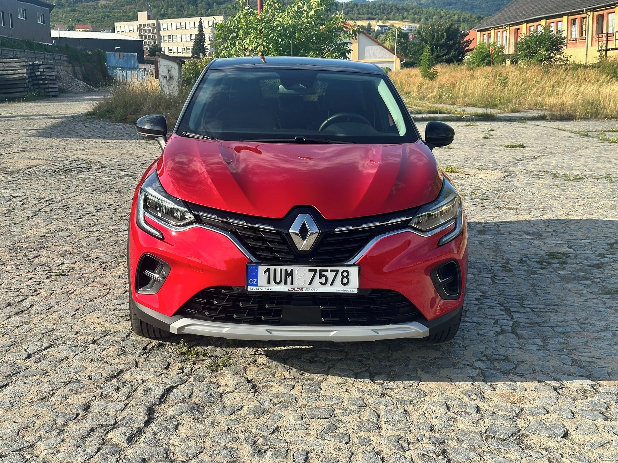 Renault Captur, Renault Captur 1.3 TCE - fotka 3