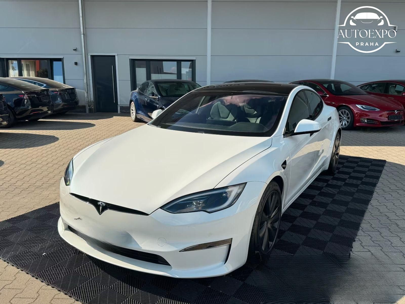 Tesla Model S, MODEL S PALLADIUM