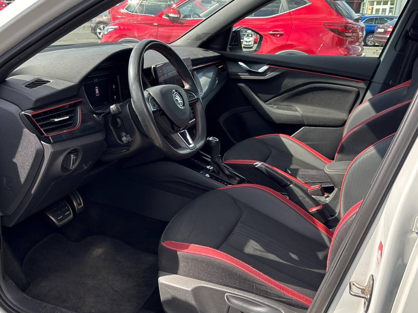 Škoda Kamiq, 1.6 TDI / 85 kW Monte Carlo - fotka 5