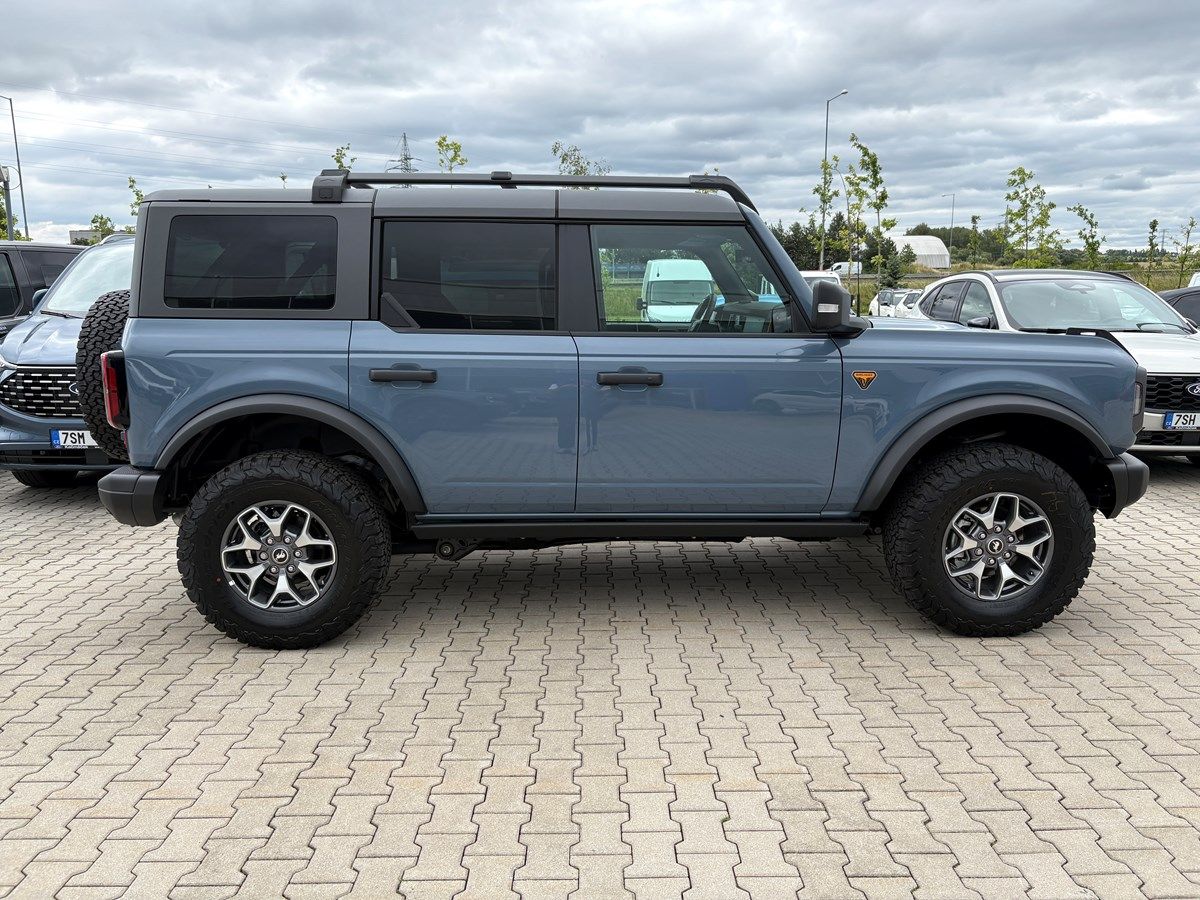 Ford Bronco, Badlands, 2.7 EcoBoost V6 Twin - fotka 6