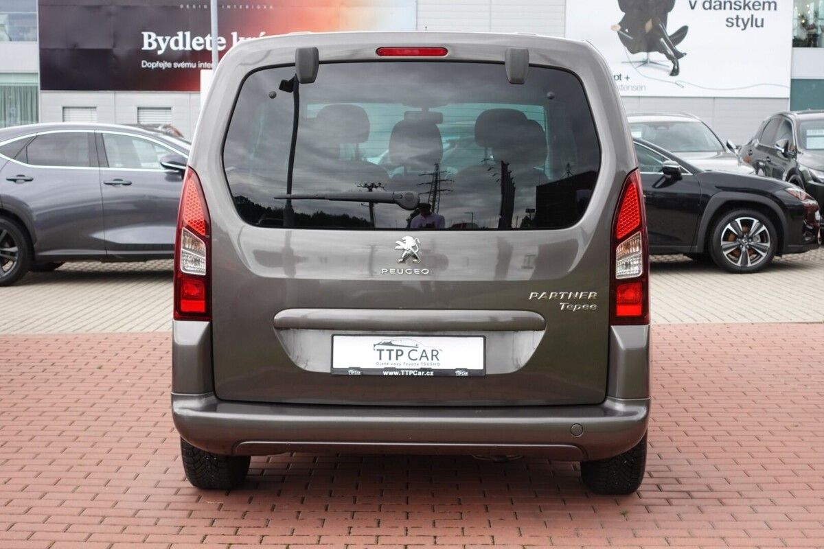 Peugeot Partner, 1,6i 72kW M/T 5míst - fotka 5