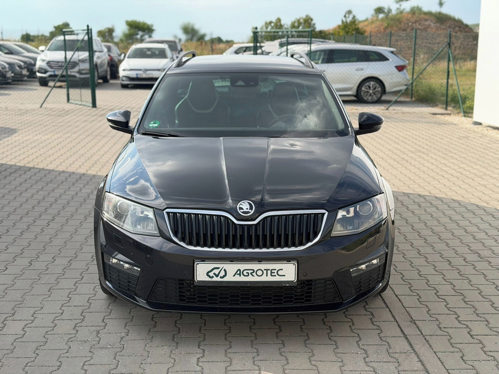 Škoda Octavia, 2.0 TDI 135 kW RS Combi - fotka 2