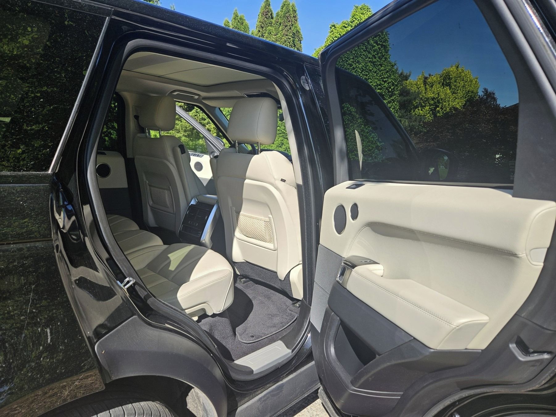 Land Rover Range Rover Sport, 2.0 SD4 - fotka 6