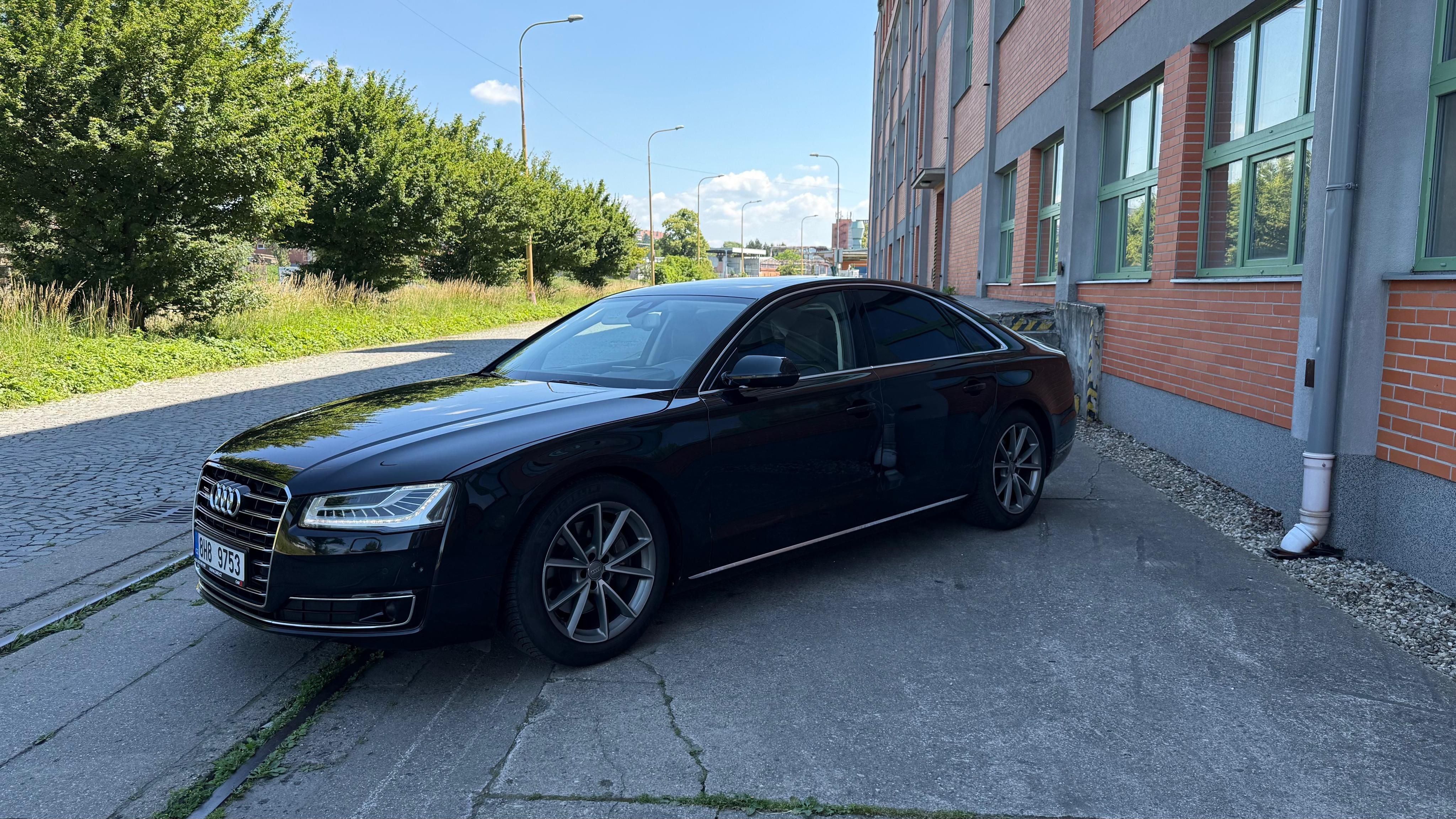 Audi A8, 3.0 TDI Quattro/Audi exclusive - fotka 3