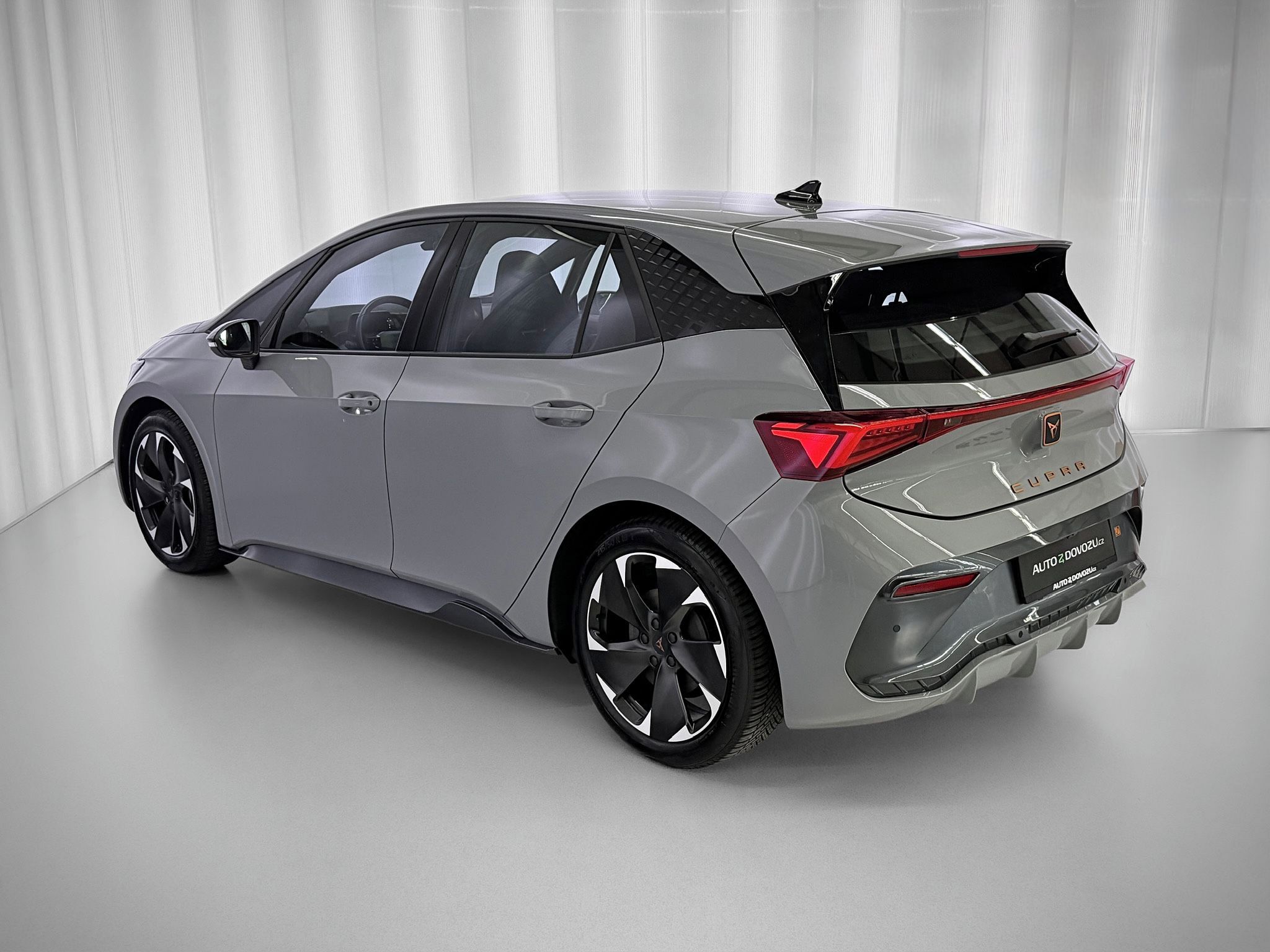 Cupra Born, 150 KW / 58 KWH, TEPELNÉ ČERPA - fotka 5