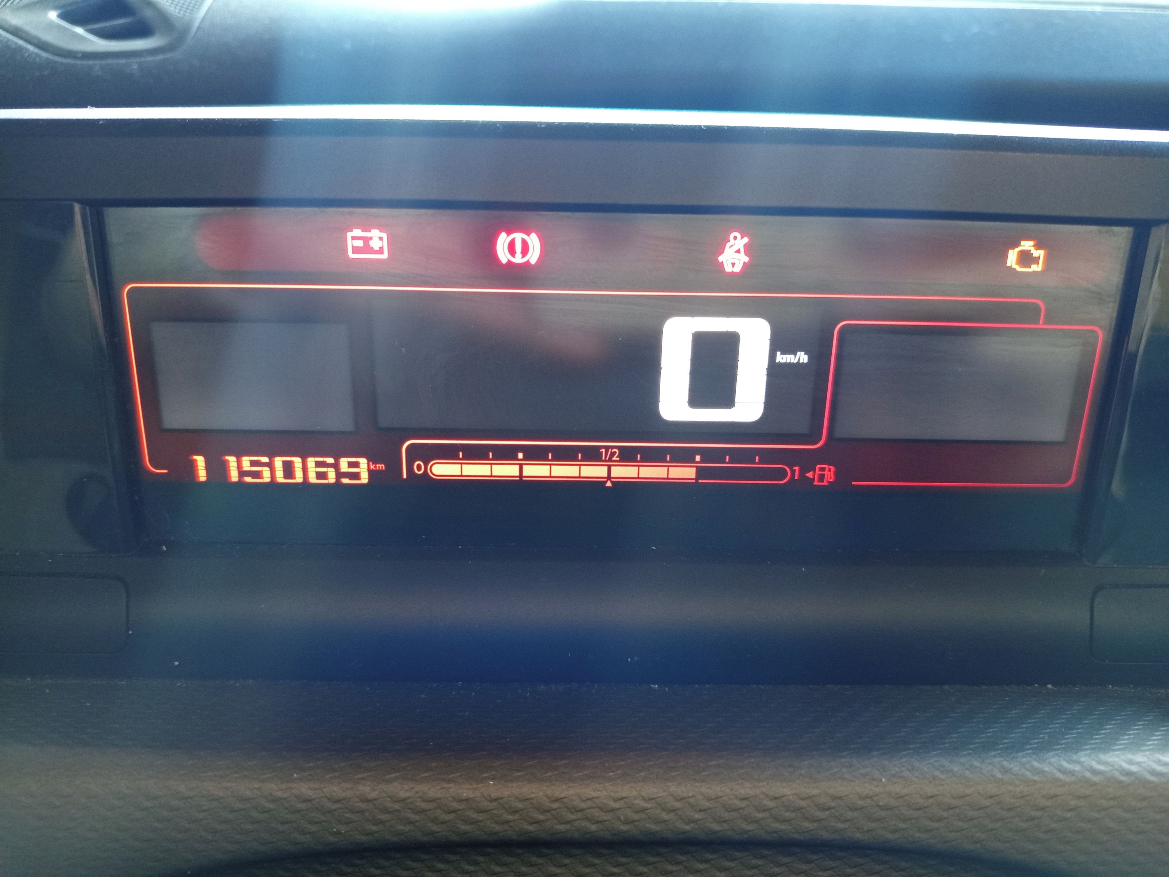 Citroën C4, CACTUS - velmi úsporné auto - fotka 5