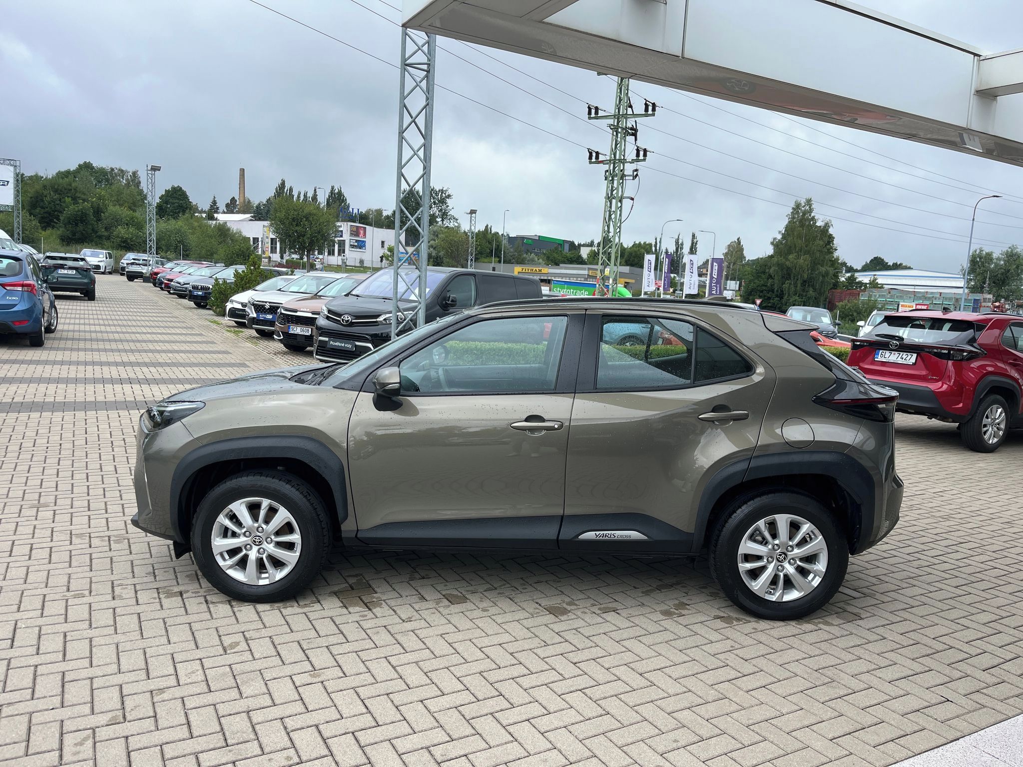Toyota Yaris Cross, 1.5 Hybrid e-CVT Comfort - fotka 3