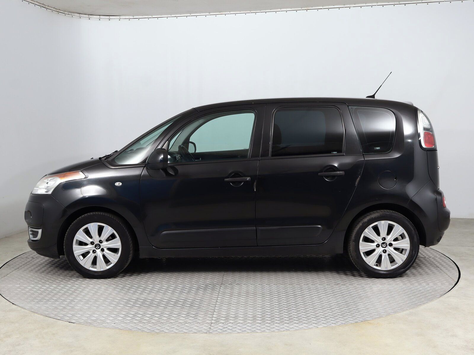 Citroën C3 Picasso, 1.4 i, Tempomat - fotka 3