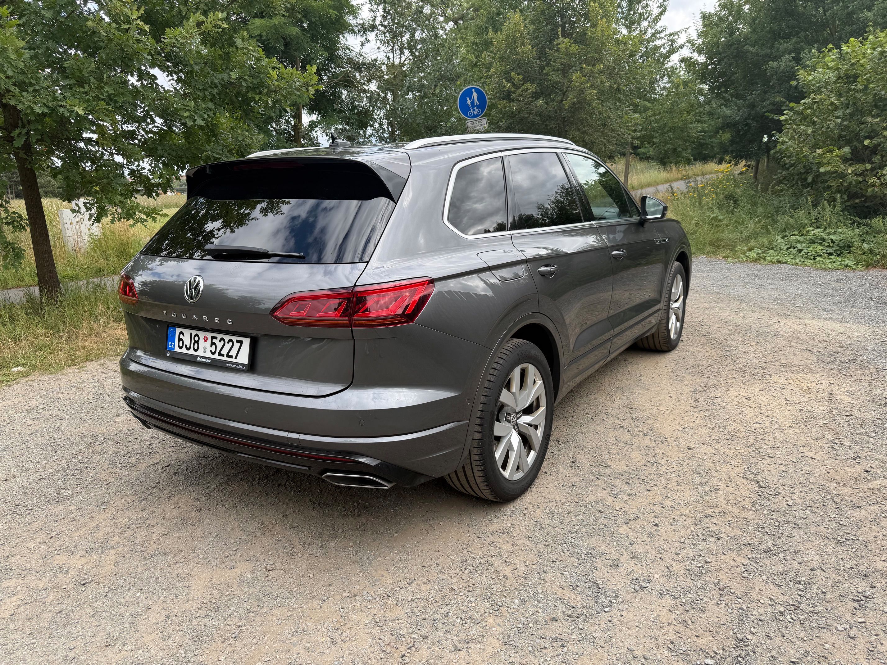Volkswagen Touareg, 3.0 TDI, V6, 210 KW, R-LINE - fotka 4