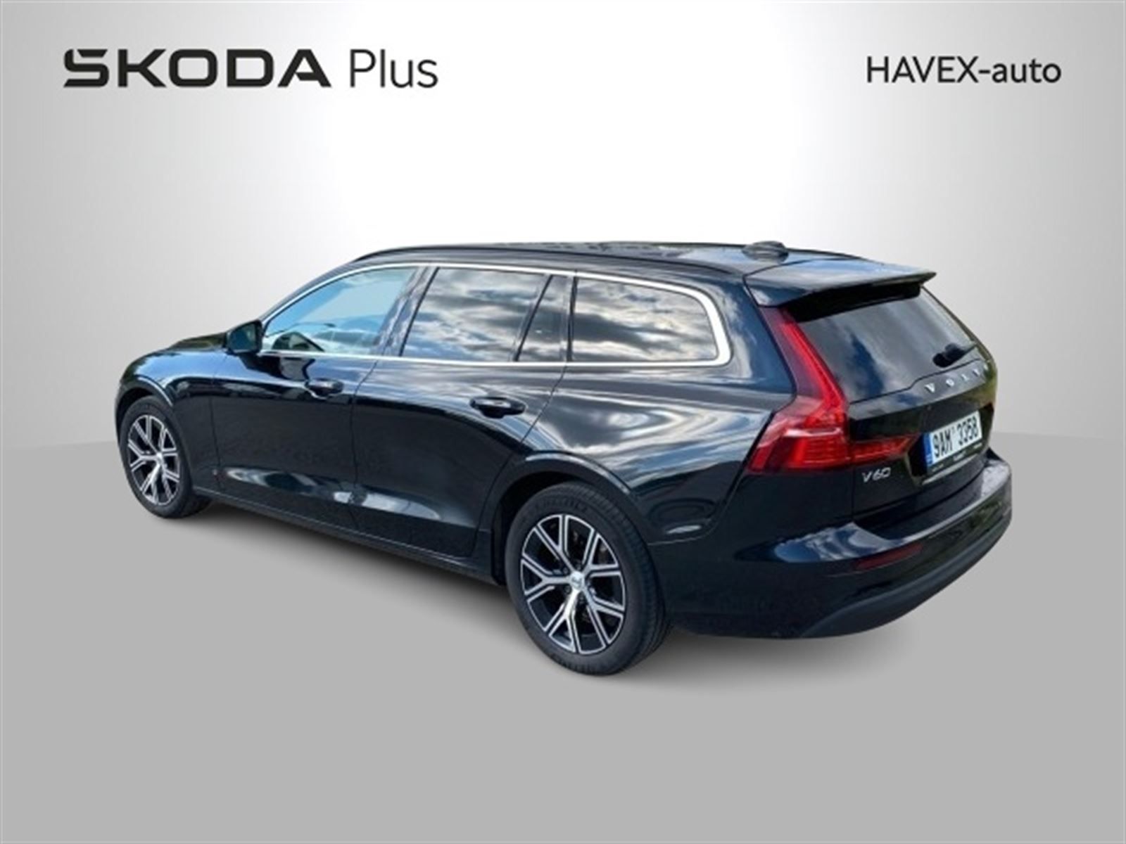 Volvo V60, 2.0 B3 AT Core - fotka 2