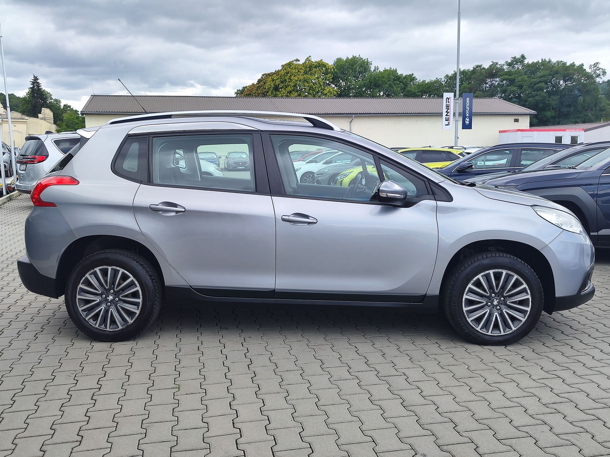 Peugeot 2008, 1.2 PureTech/60kW Active - fotka 4