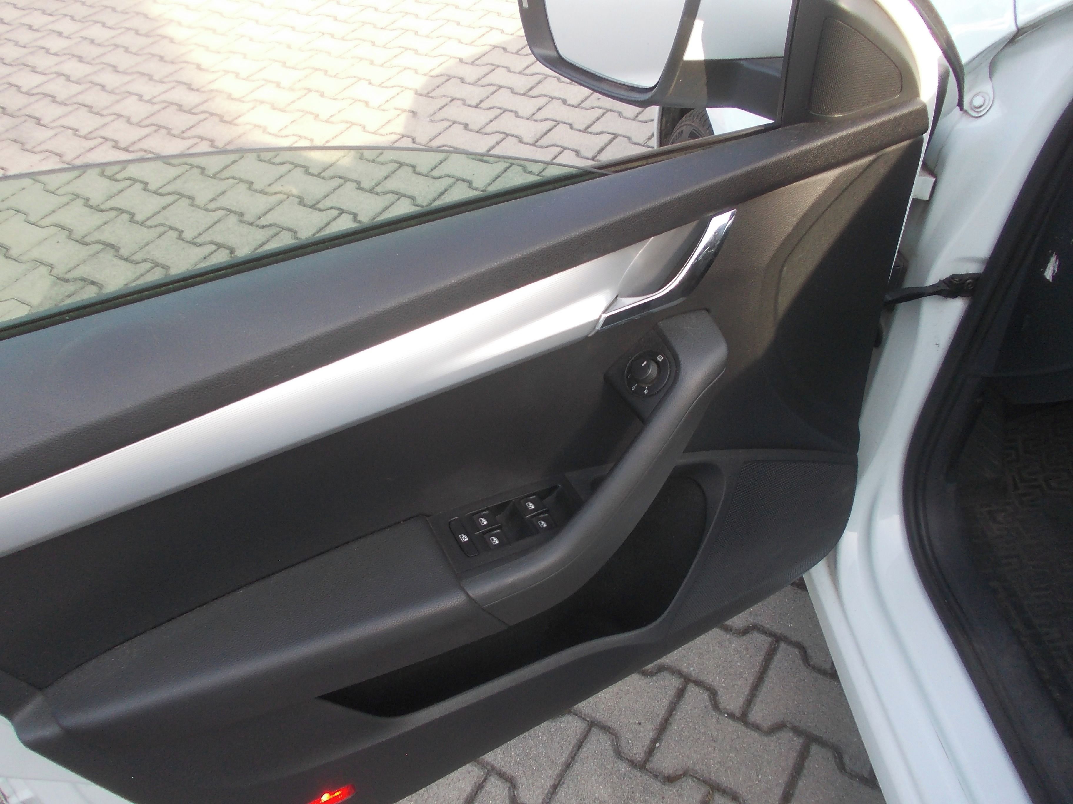 Škoda Octavia, III 1.4 CNG - fotka 5