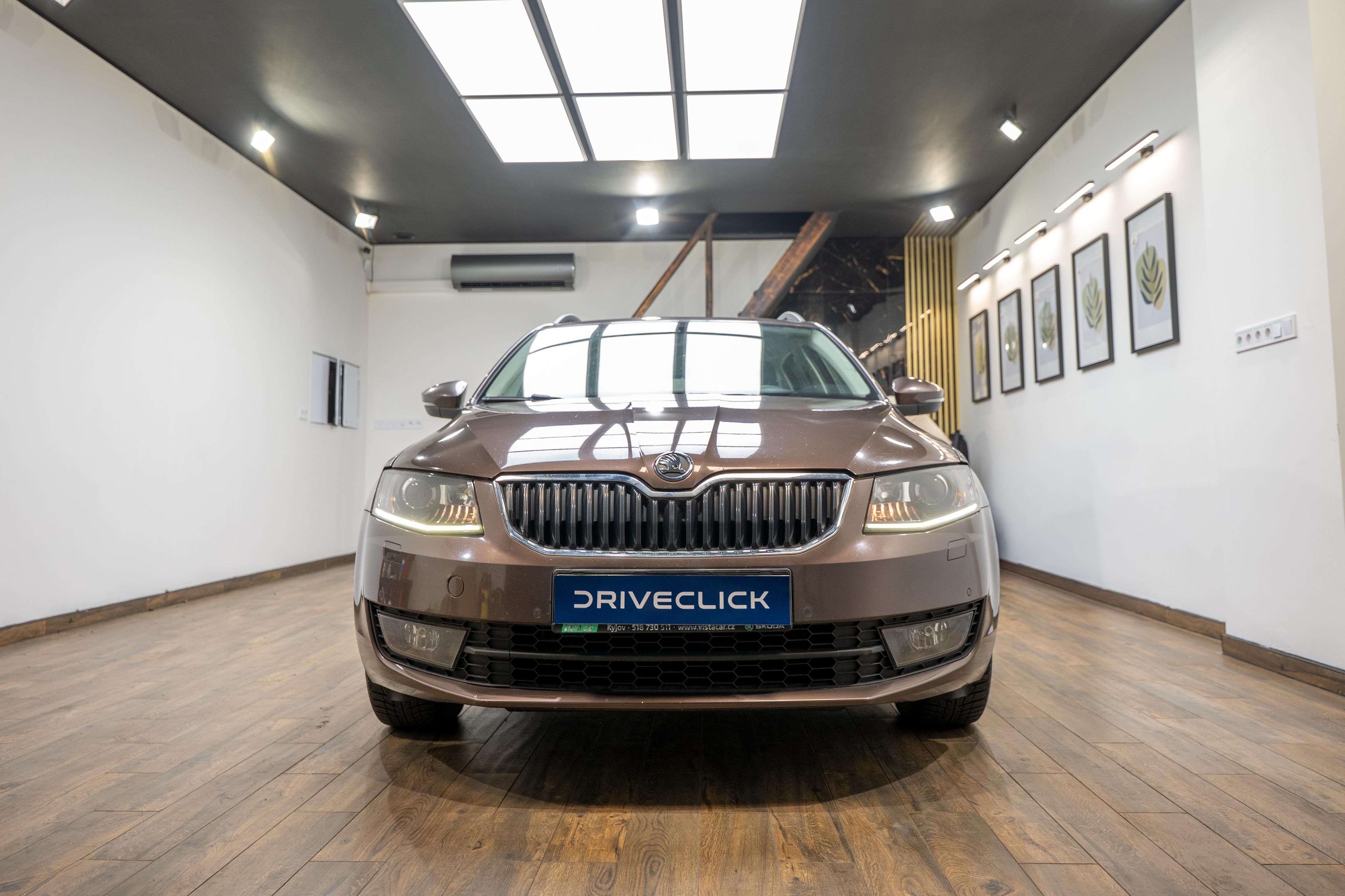 Škoda Octavia, 2.0 TDI 110 kW 4x4 - fotka 2