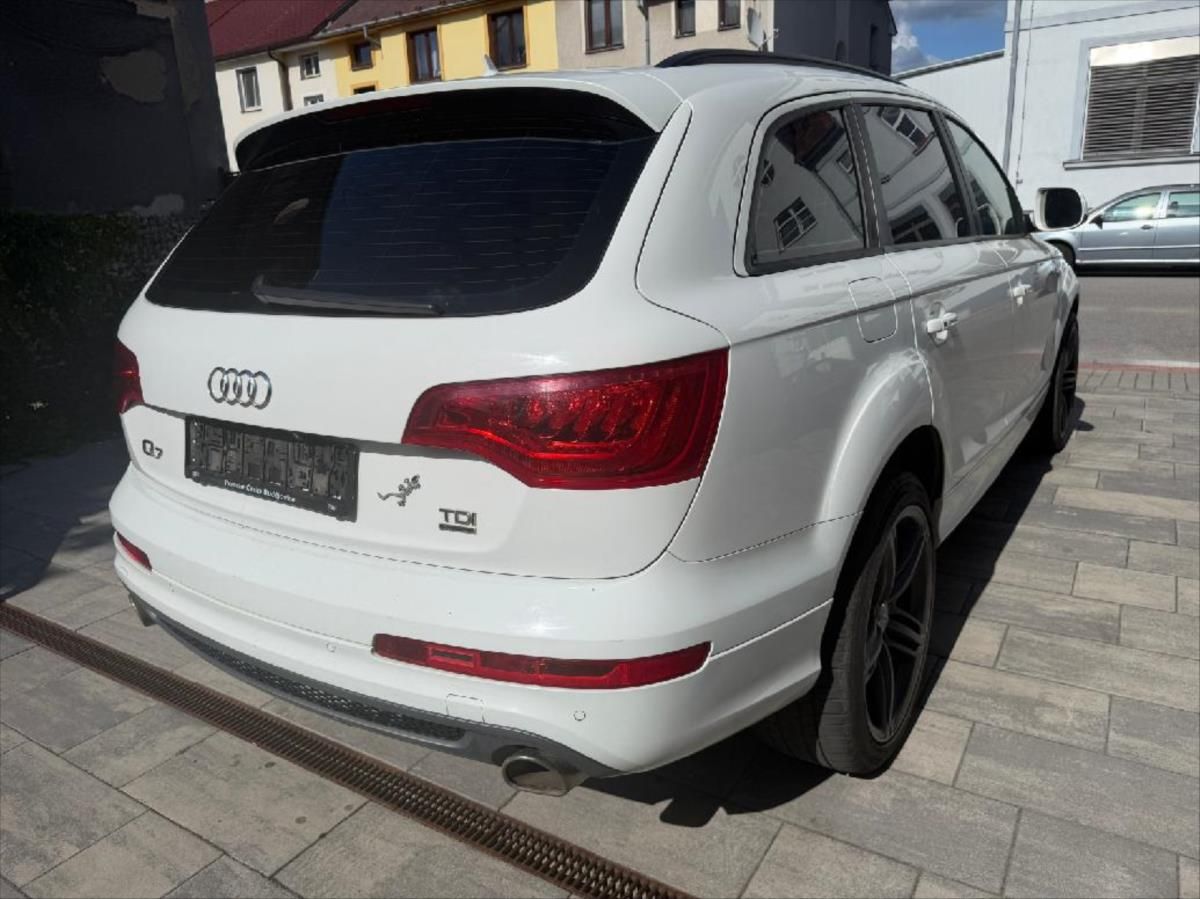 Audi Q7, 3,0 TDI S-Line - fotka 6