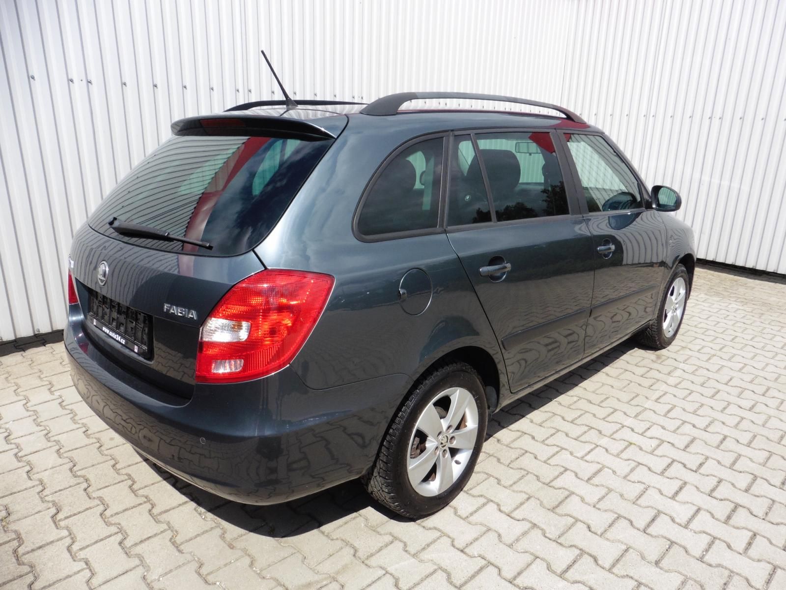 Škoda Fabia, II Combi 1.2 TSi Elegance 77kW - fotka 6