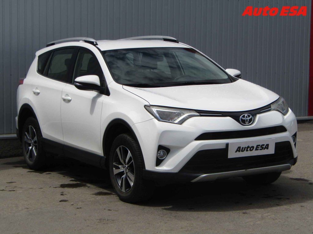 Toyota Rav4, 2.0 D-4D,TZ,navi,kamera