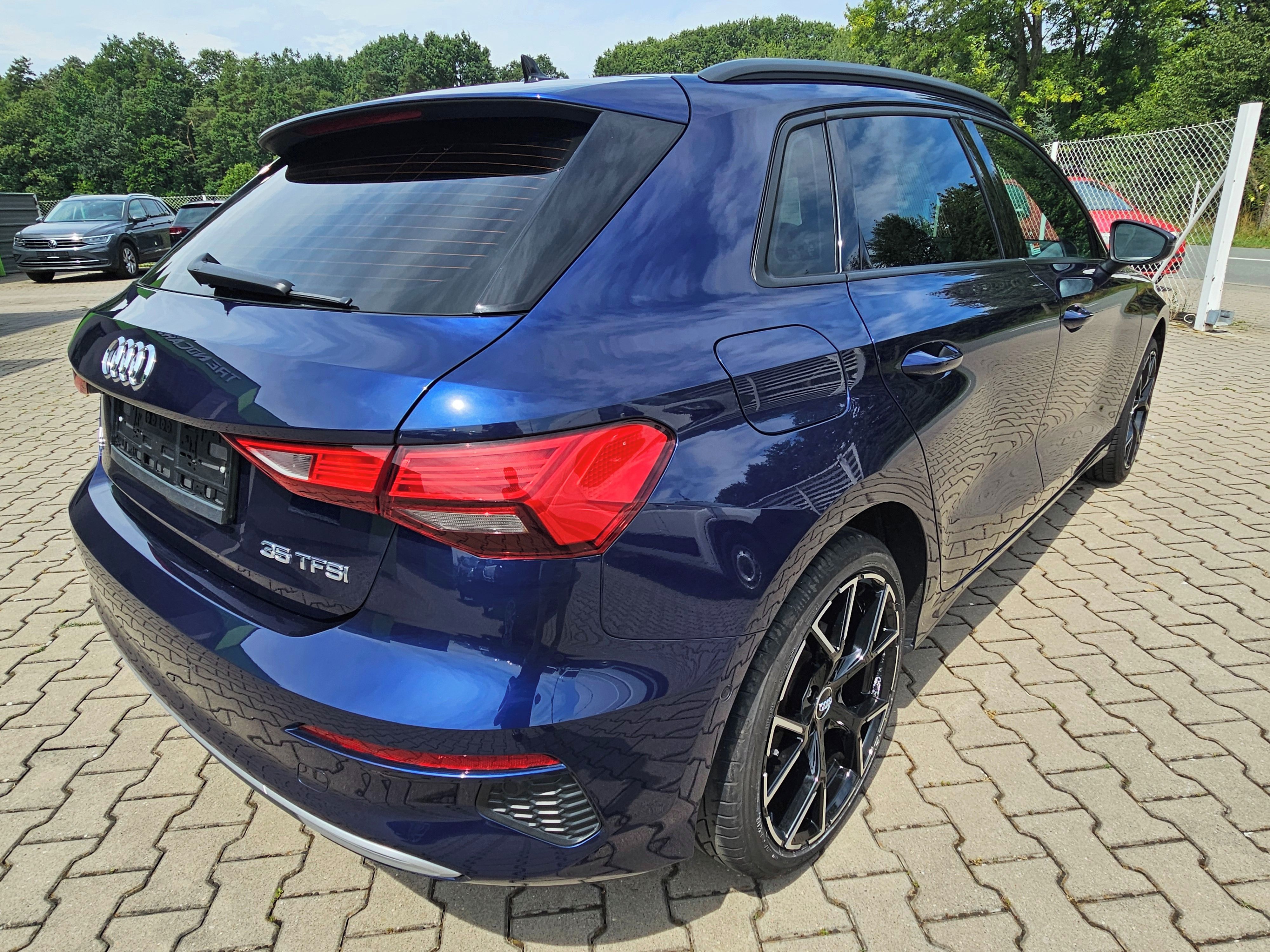 Audi A3, 35 TFSI 110KW  S-TRONIC - fotka 4