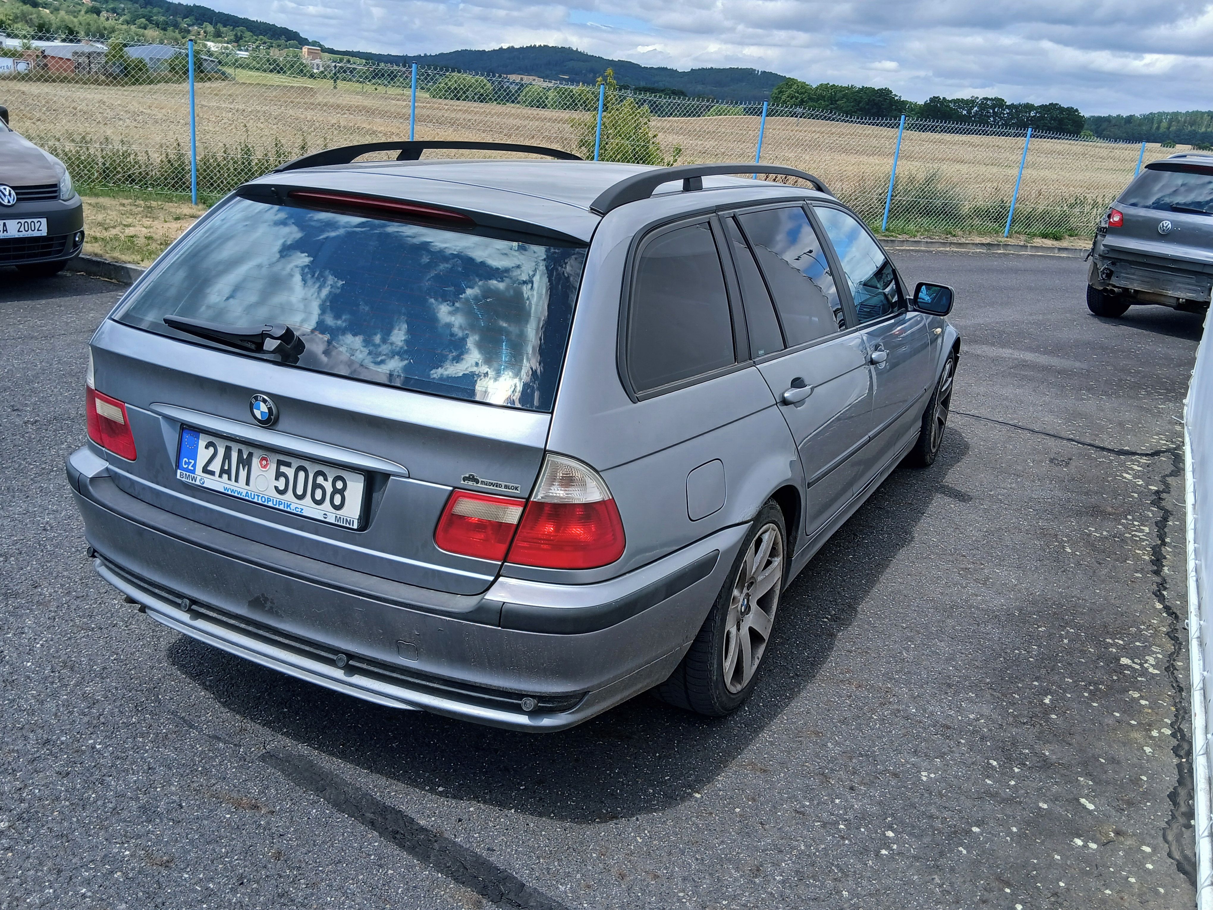 BMW Řada 3, E 46 330D - fotka 5