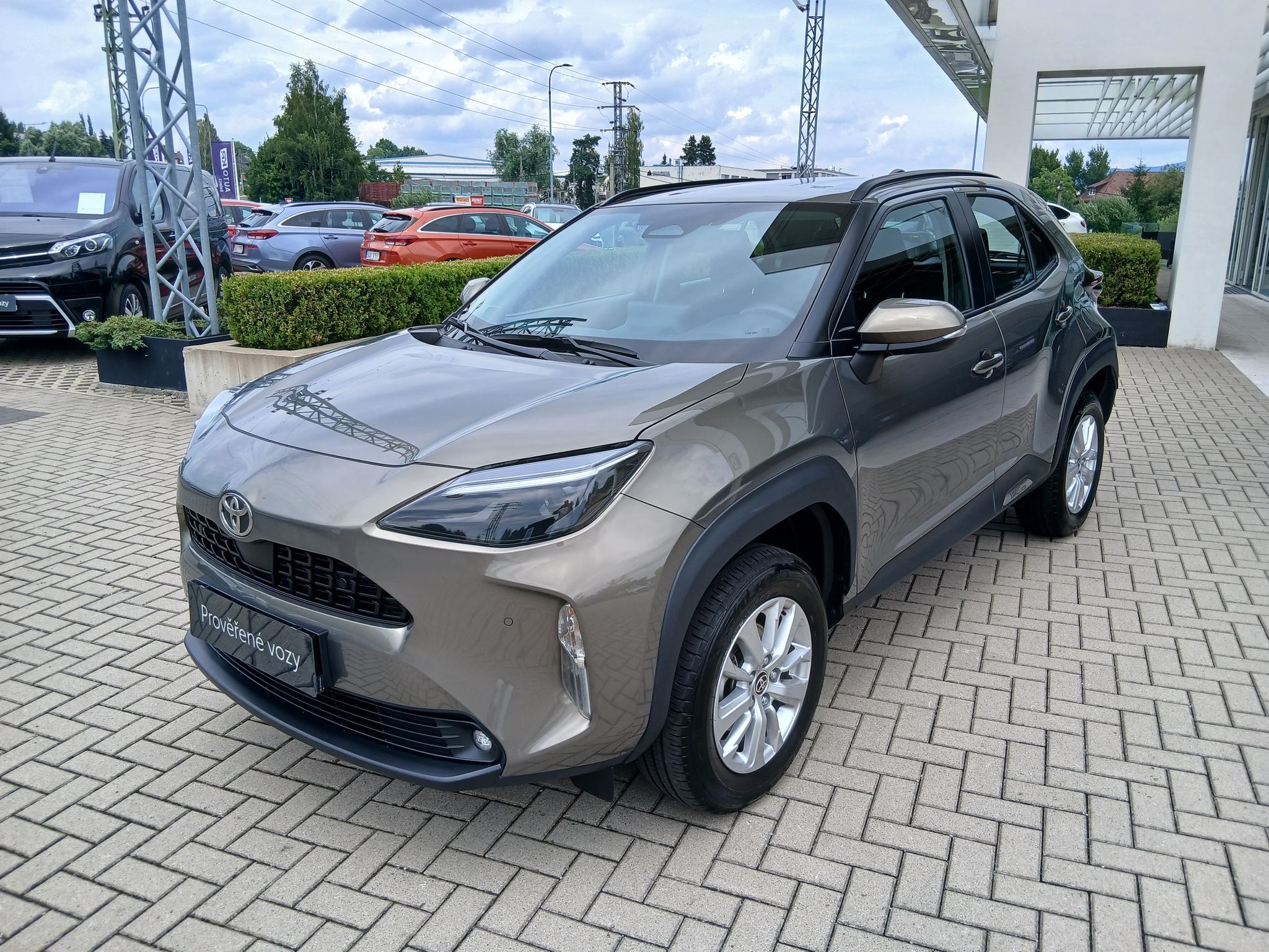 Toyota Yaris Cross, 1.5 Hybrid e-CVT Comfort - fotka 2
