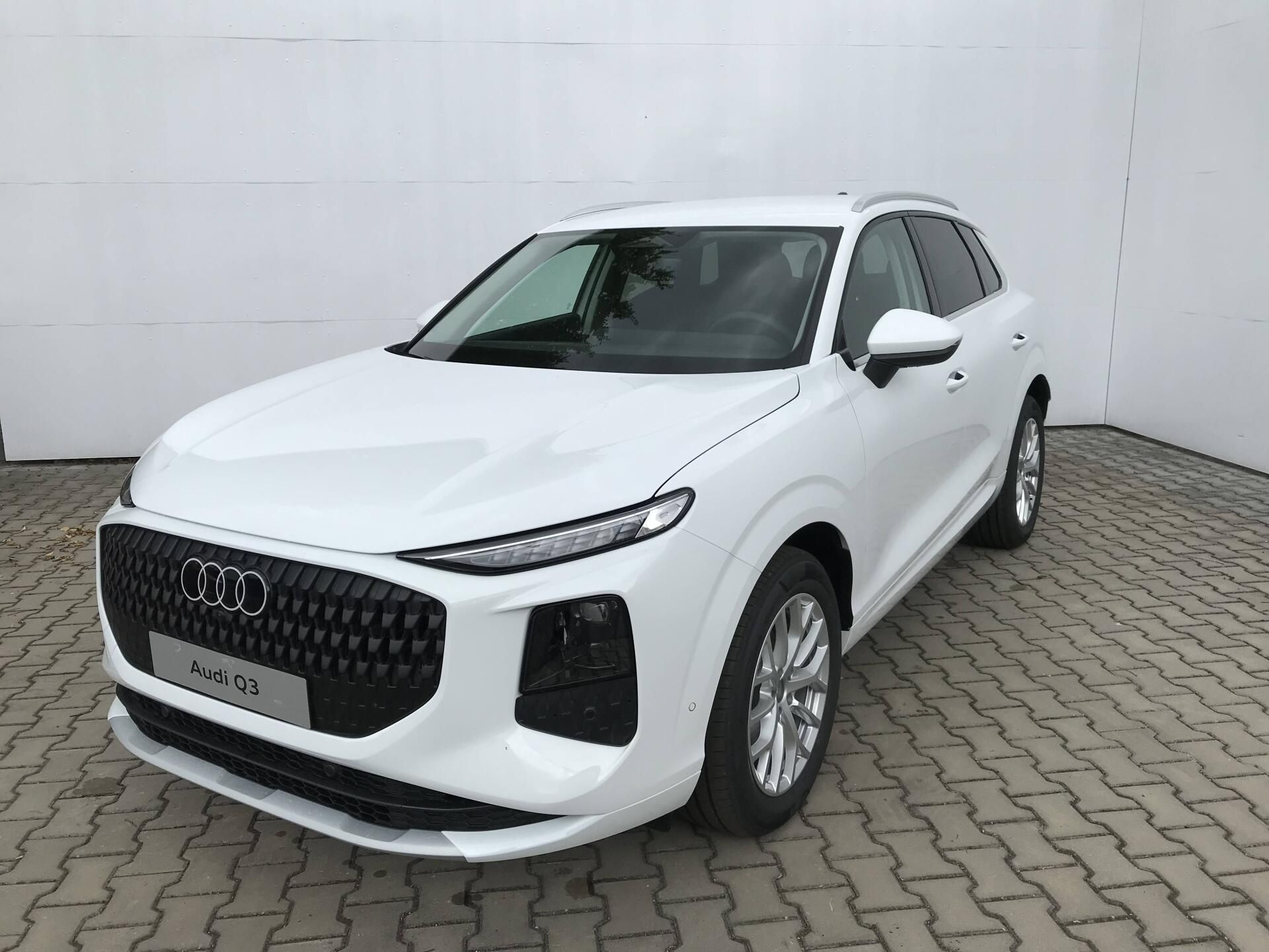 Audi Q3, 7STT  1,5 TFSI
