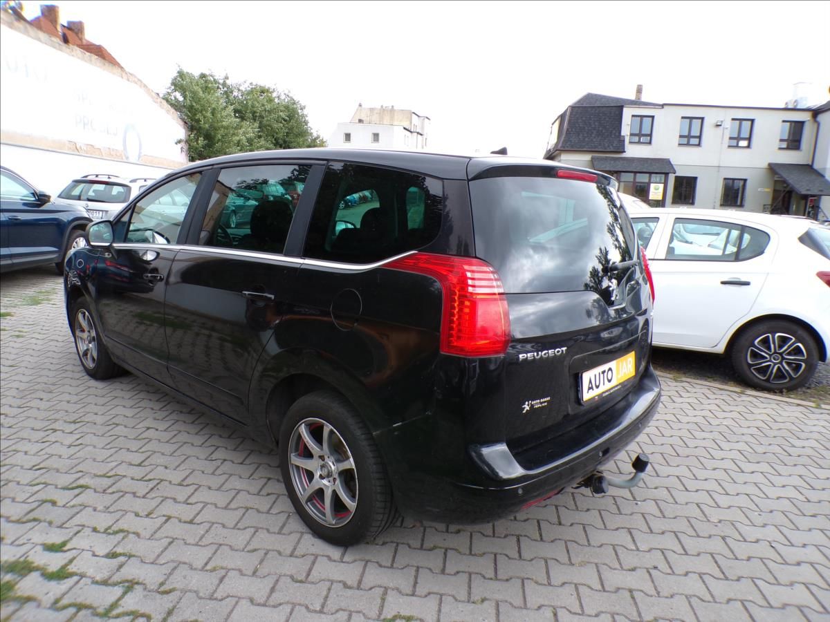 Peugeot 5008, 2,0 HDI  TAŽNÉ ZAŘÍZENÍ - fotka 4