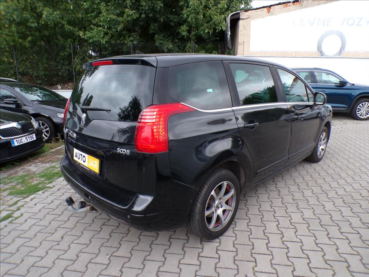 Peugeot 5008, 2,0 HDI  TAŽNÉ ZAŘÍZENÍ - fotka 5