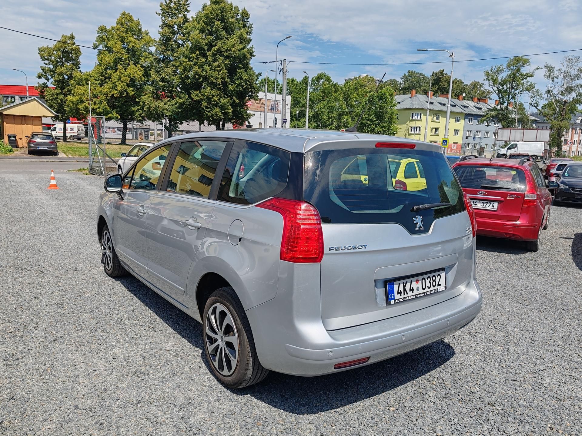 Peugeot 5008, 1.6 HDI - fotka 4