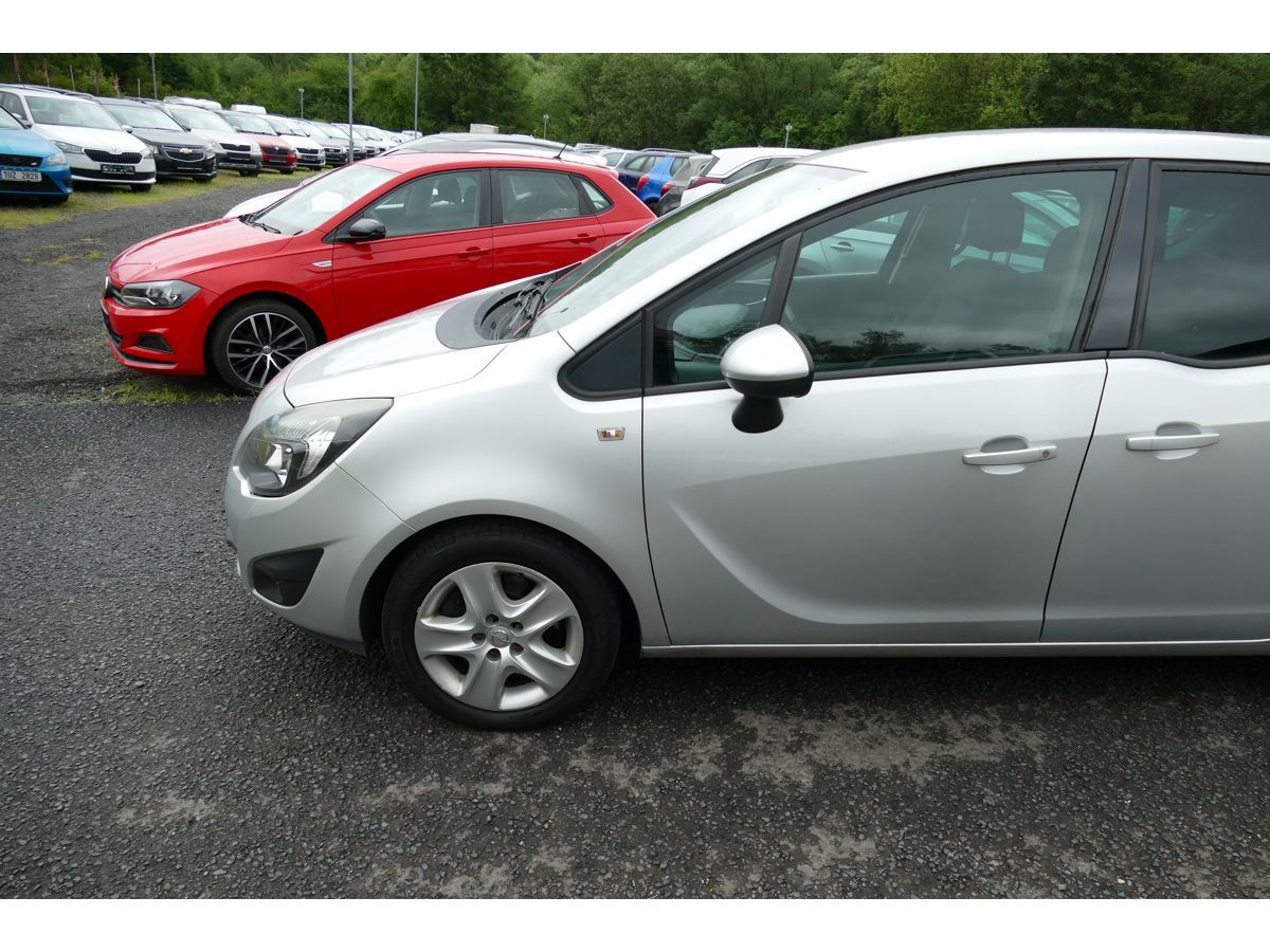 Opel Meriva, 1,7CDTI 81KW KLIMA - fotka 4