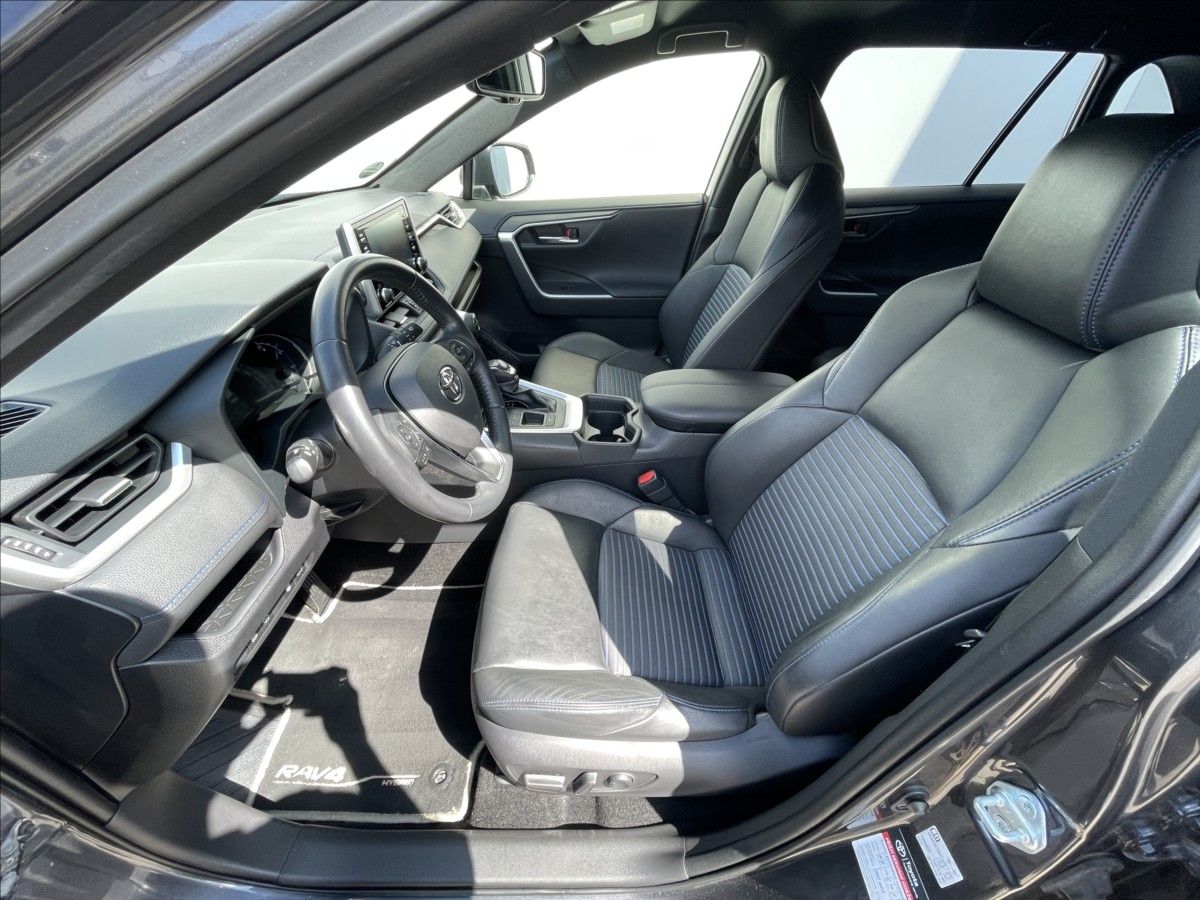 Toyota Rav4, 2,5 Hybrid e-CVT Selection NAV - fotka 4