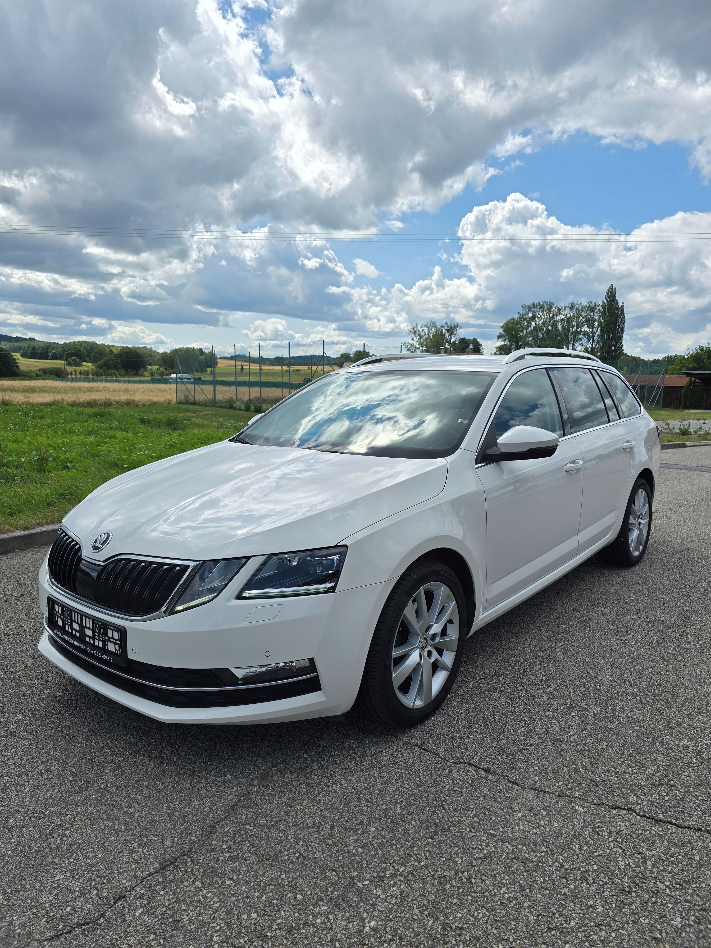 Škoda Octavia, 1.0 TSI Combi Style Limited - fotka 3